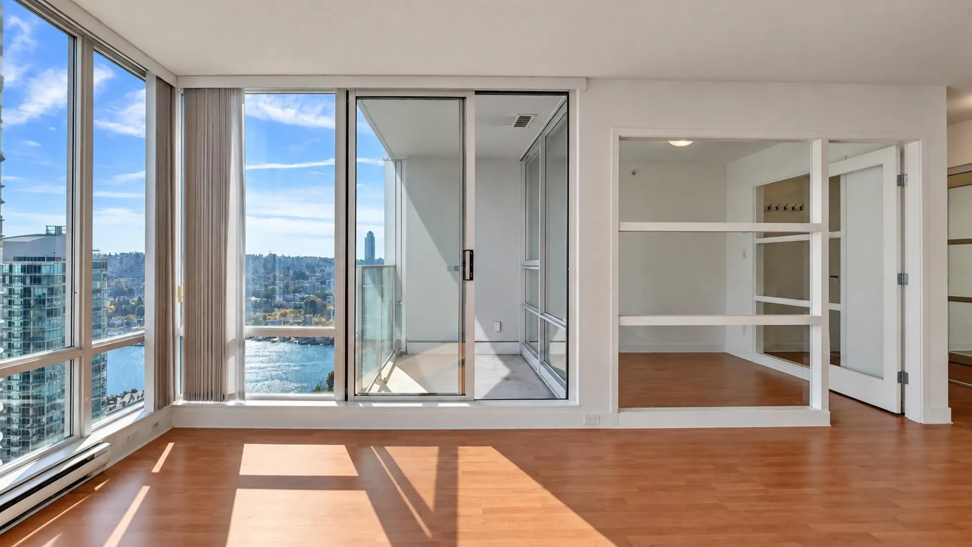 1495 Richards Street #2905