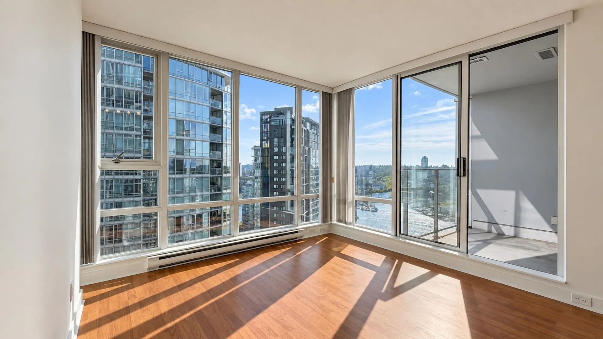 1495 Richards Street #2905