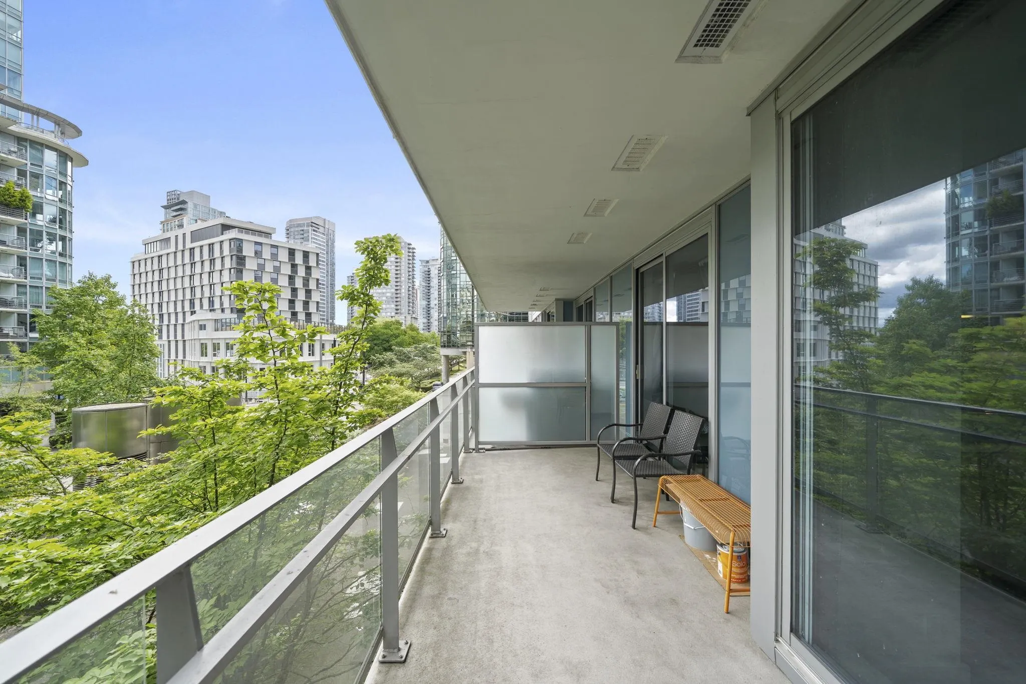 1409 W Pender Street #201