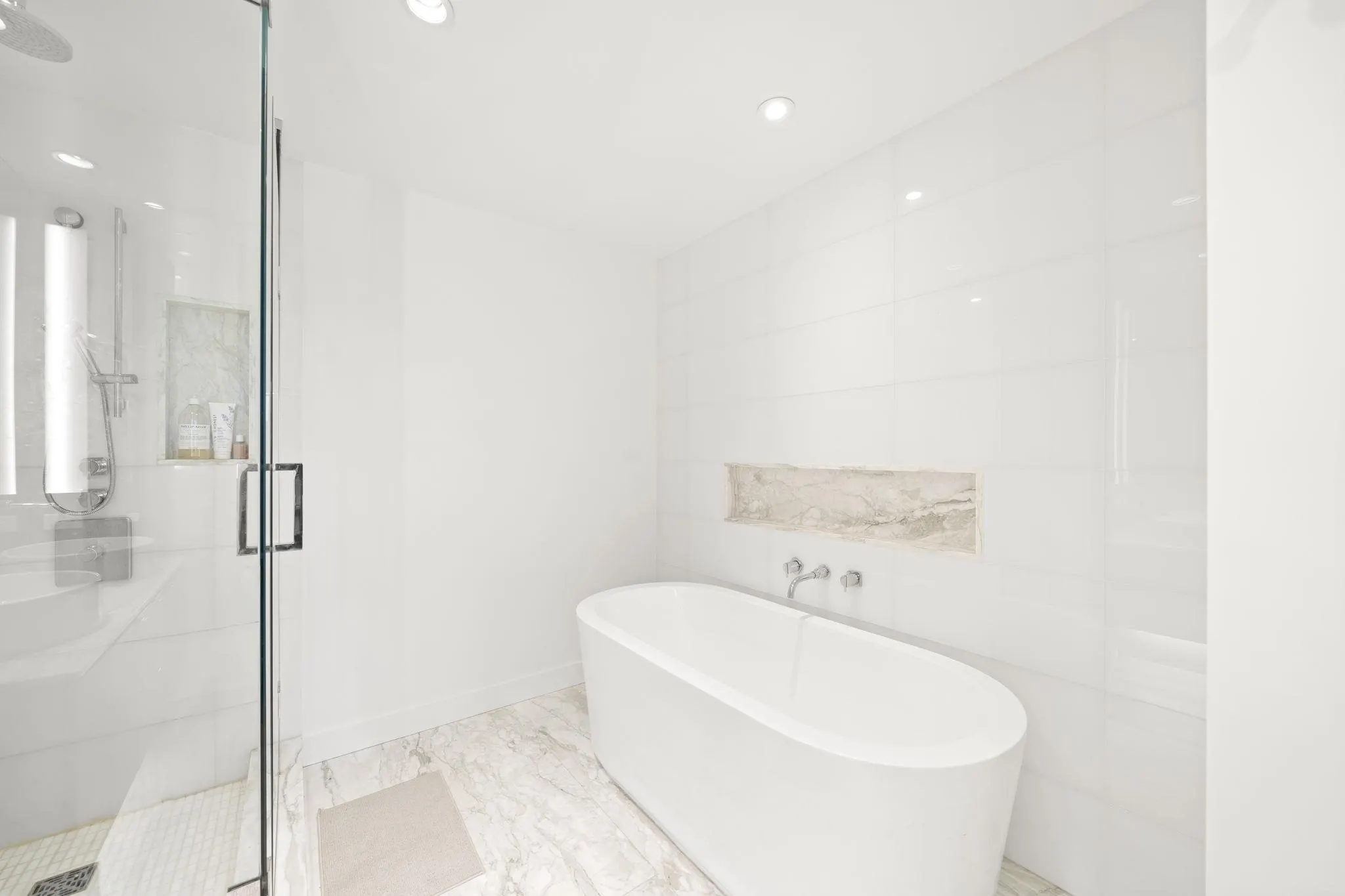 1409 W Pender Street #201