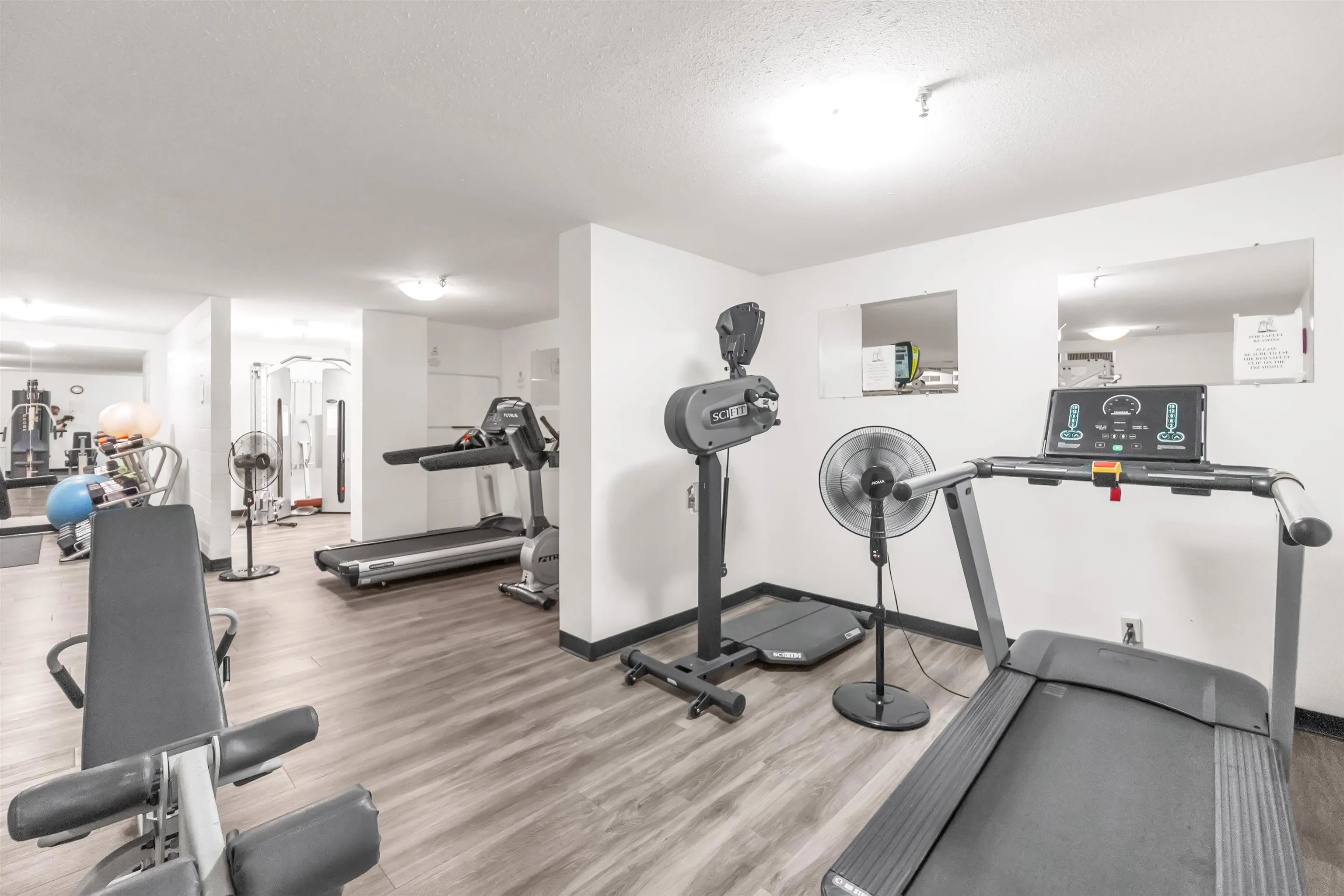 2016 Fullerton Avenue #1207