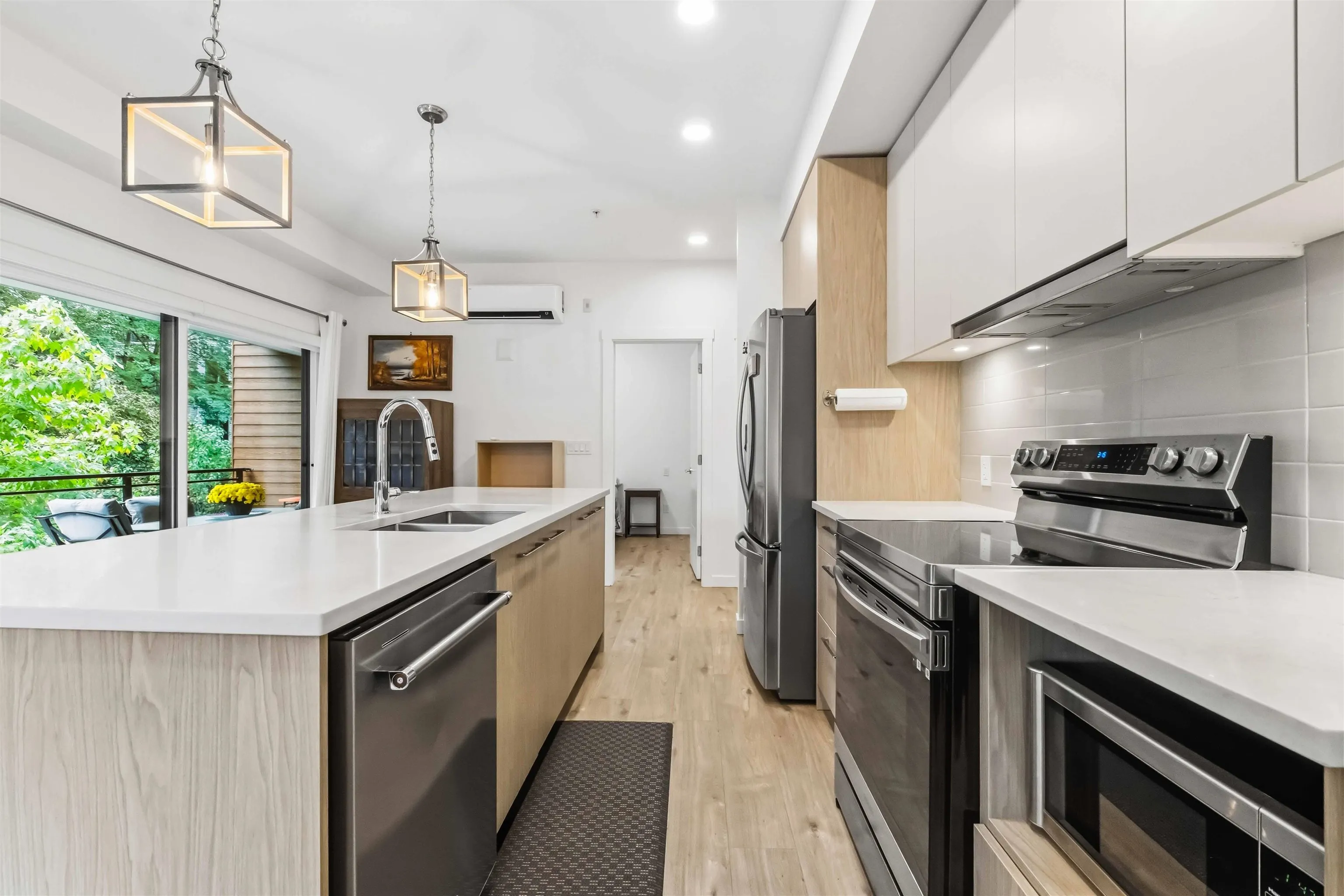 3182 Gladwin Road #203