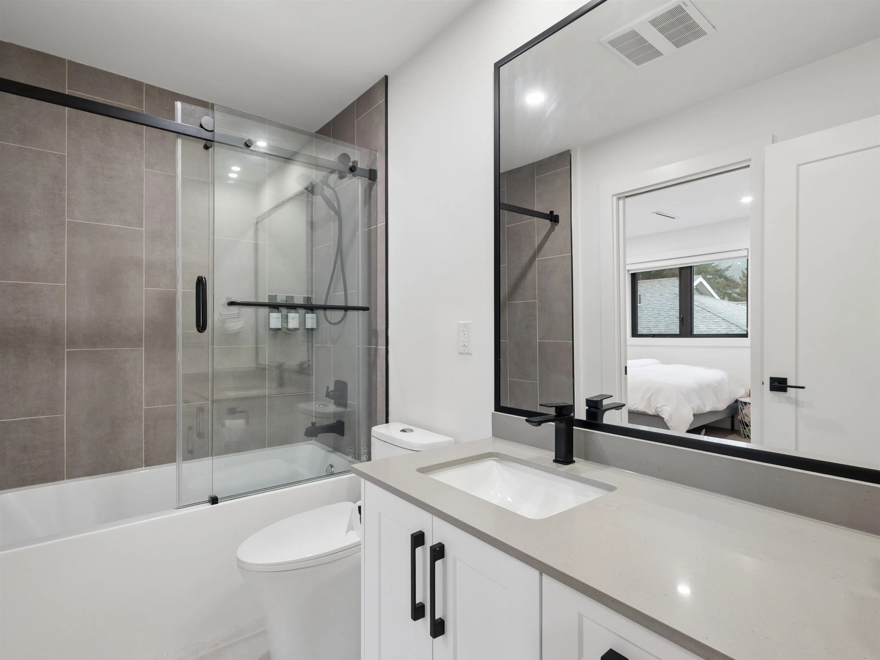 1260 Plateau Drive