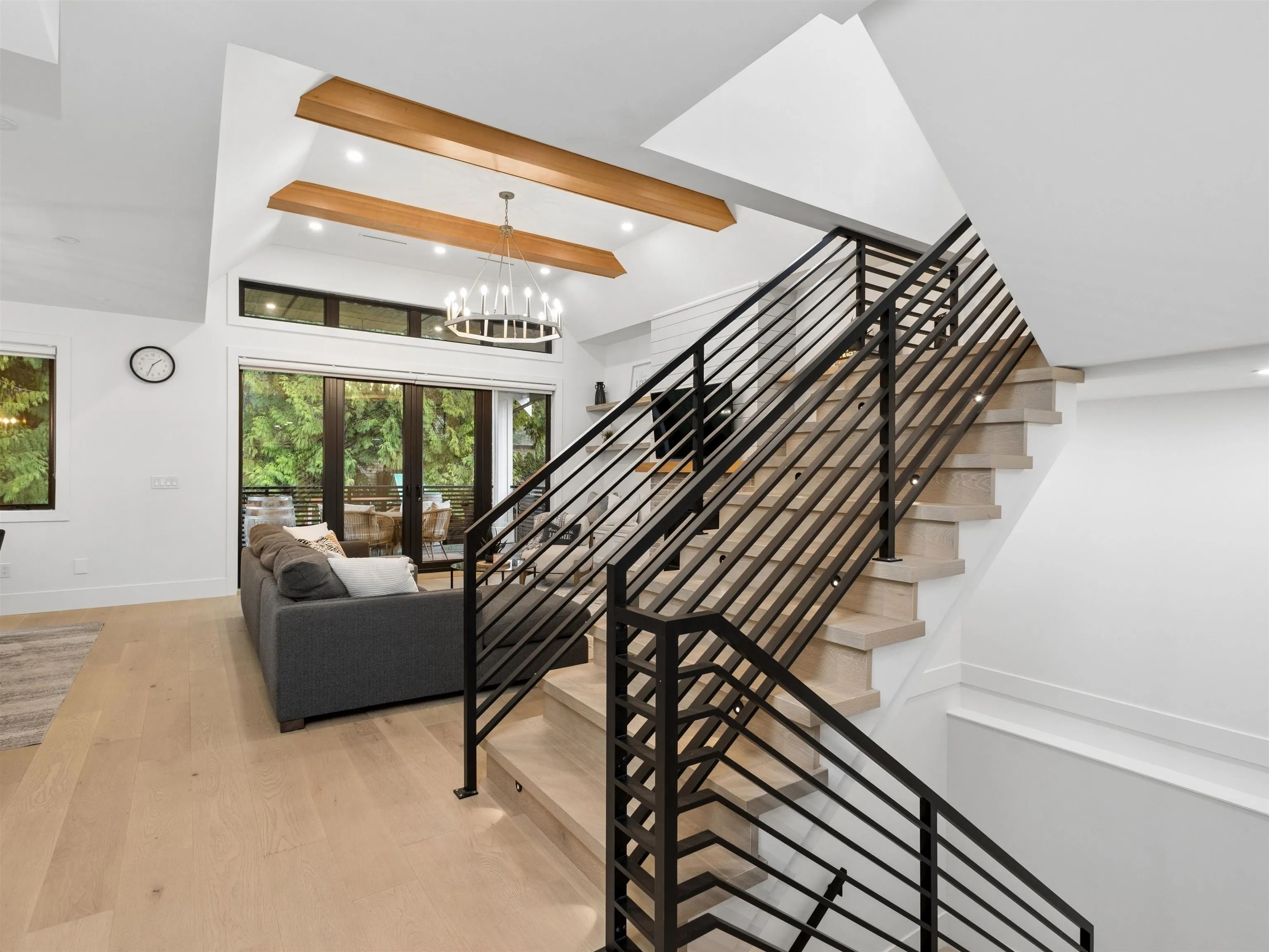 1260 Plateau Drive