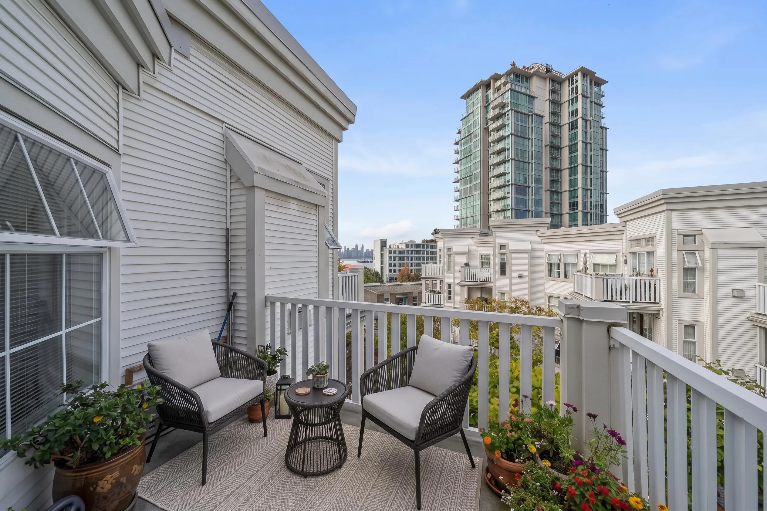 147 E 1st Street #413