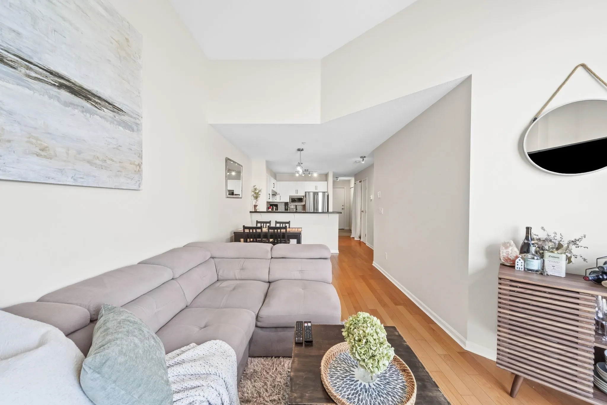 147 E 1st Street #413