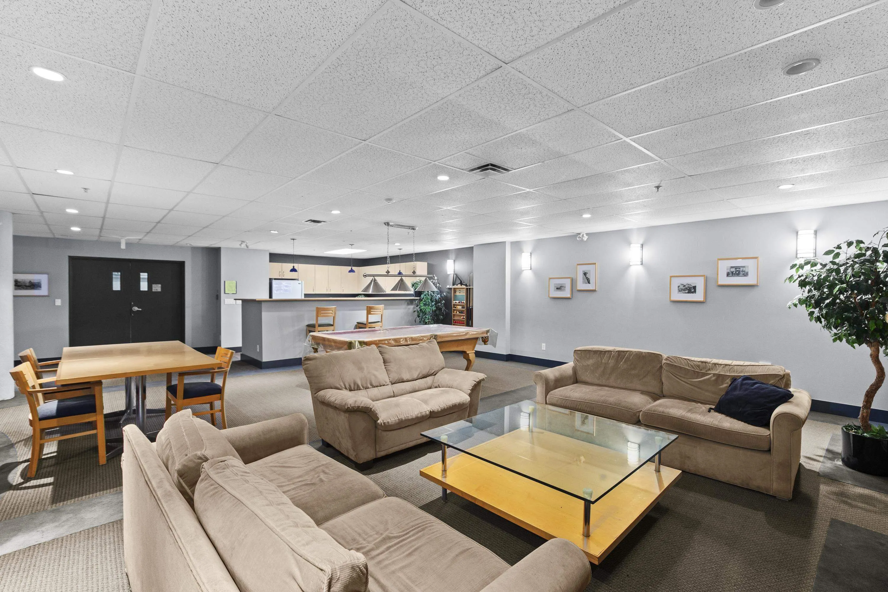 147 E 1st Street #413