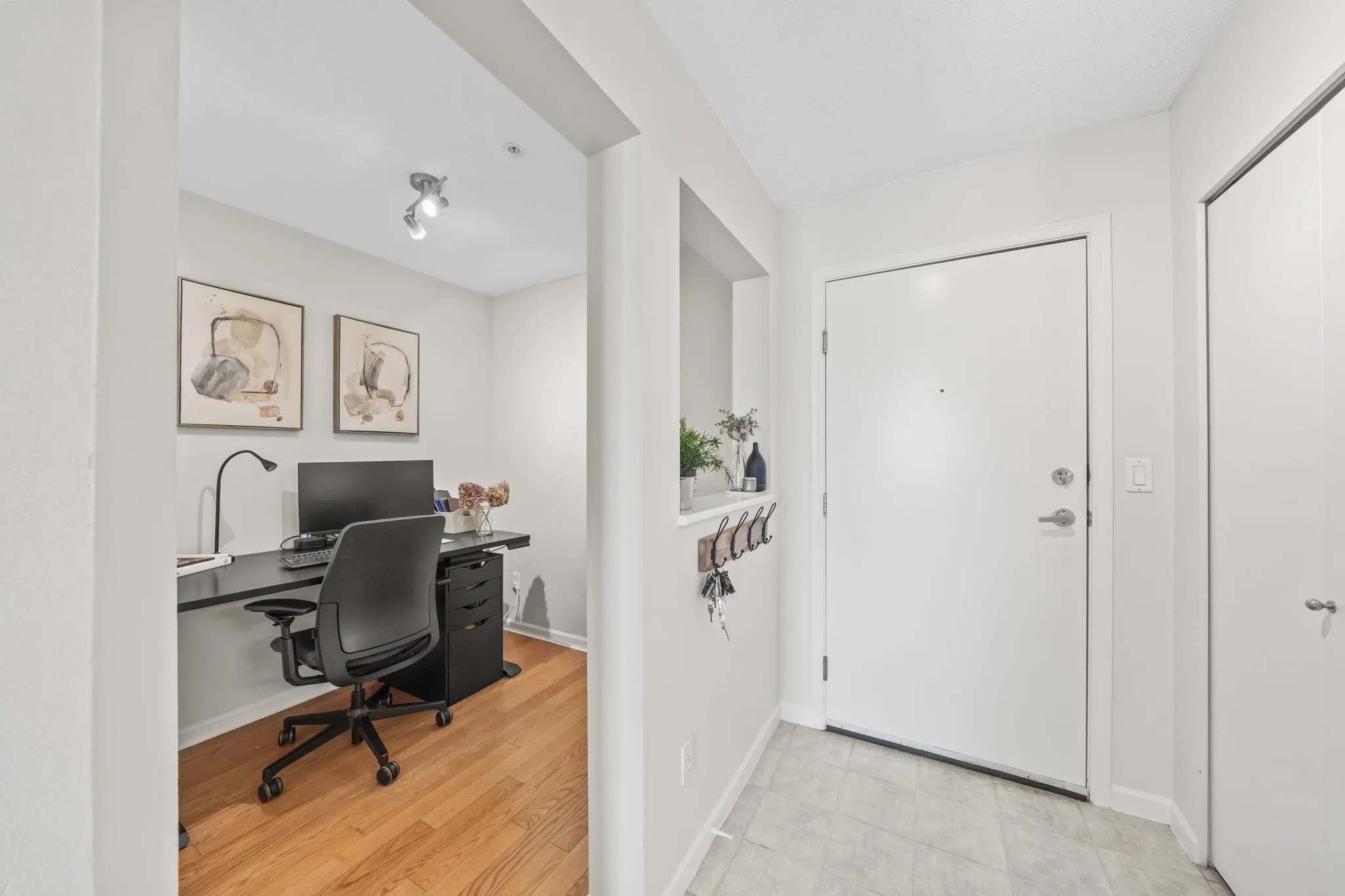 147 E 1st Street #413