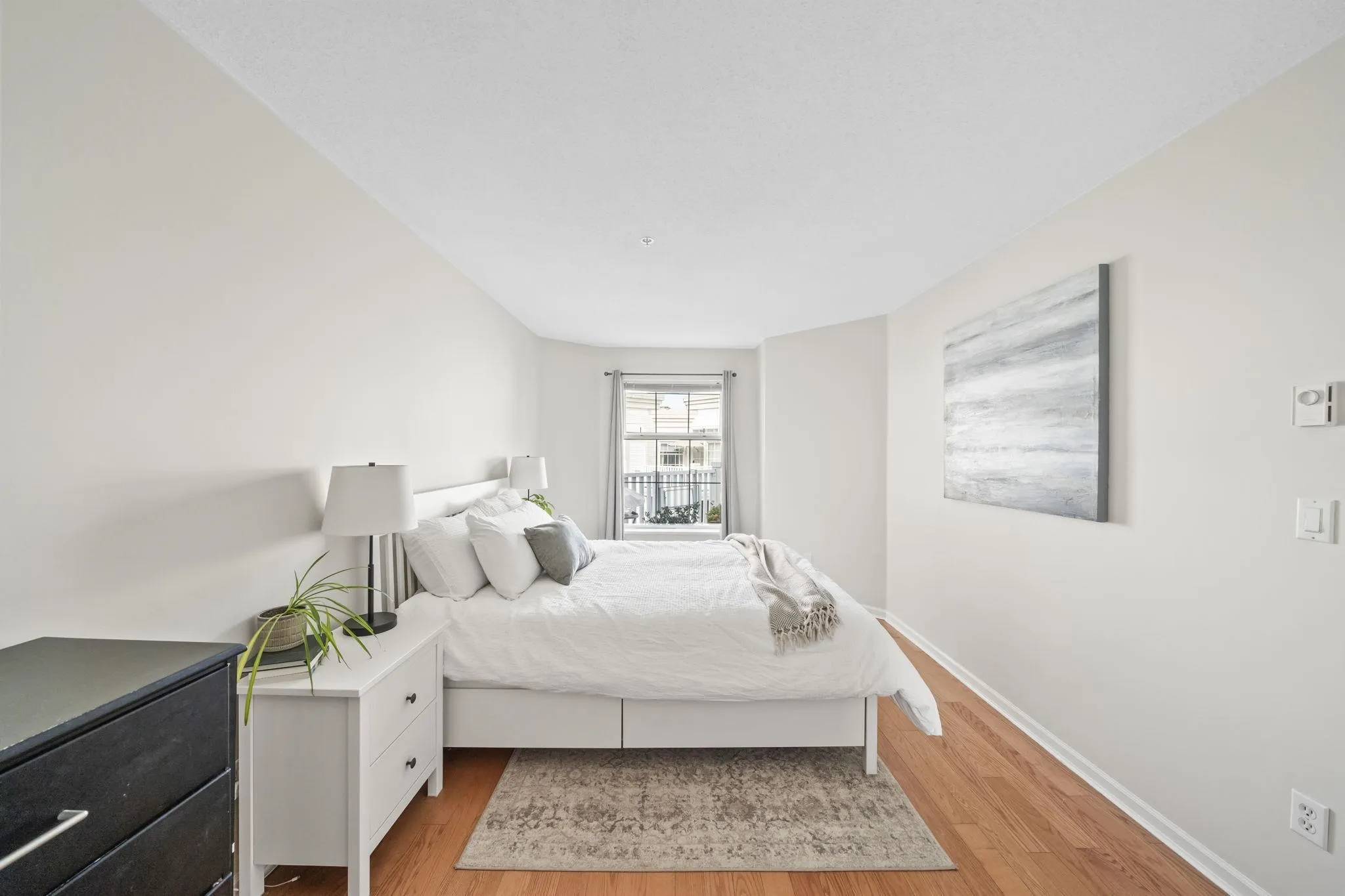 147 E 1st Street #413