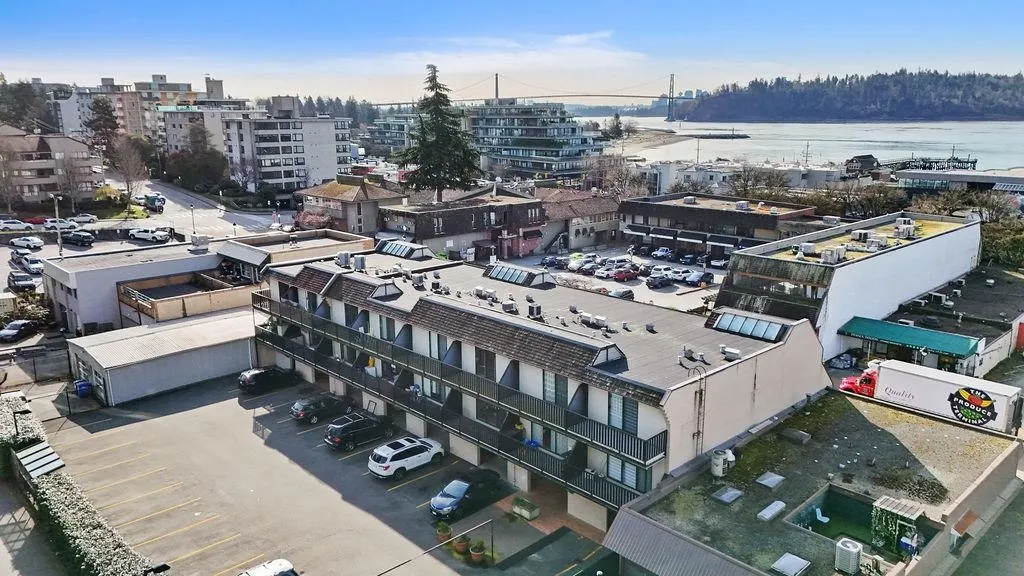 1465 Clyde Avenue