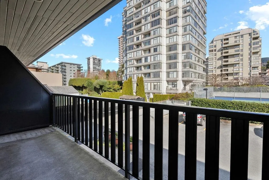 1465 Clyde Avenue