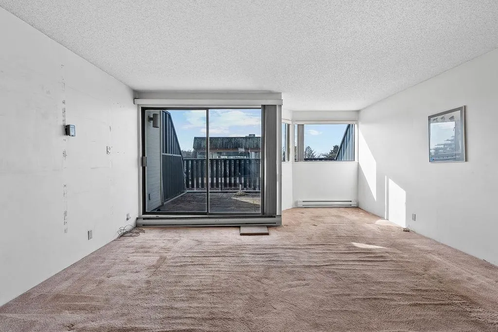 1465 Clyde Avenue