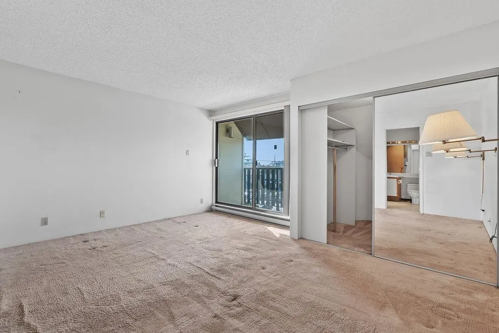 1465 Clyde Avenue
