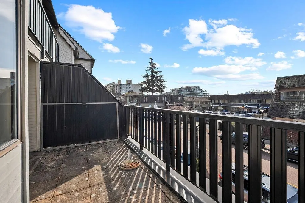 1465 Clyde Avenue