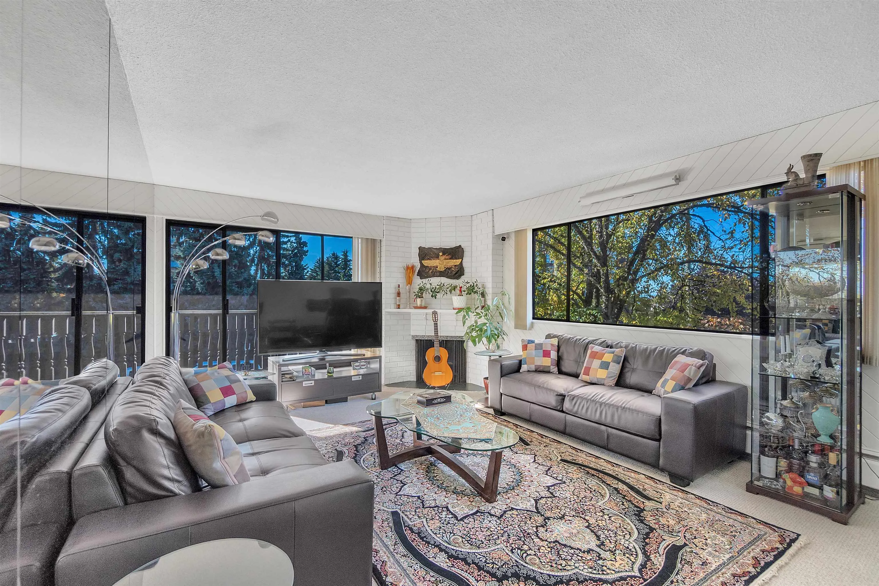 1610 Chesterfield Avenue #205