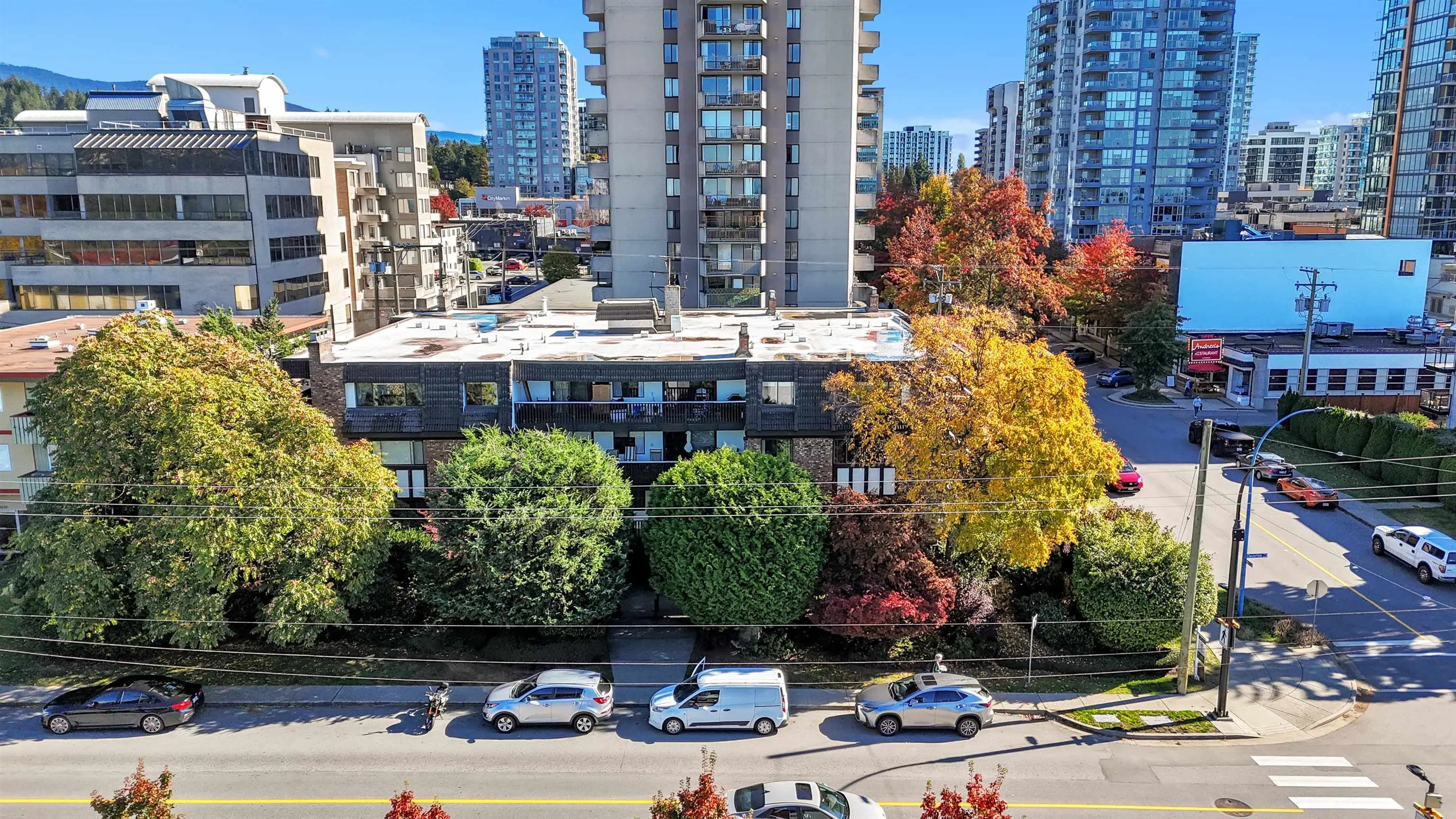 1610 Chesterfield Avenue #205