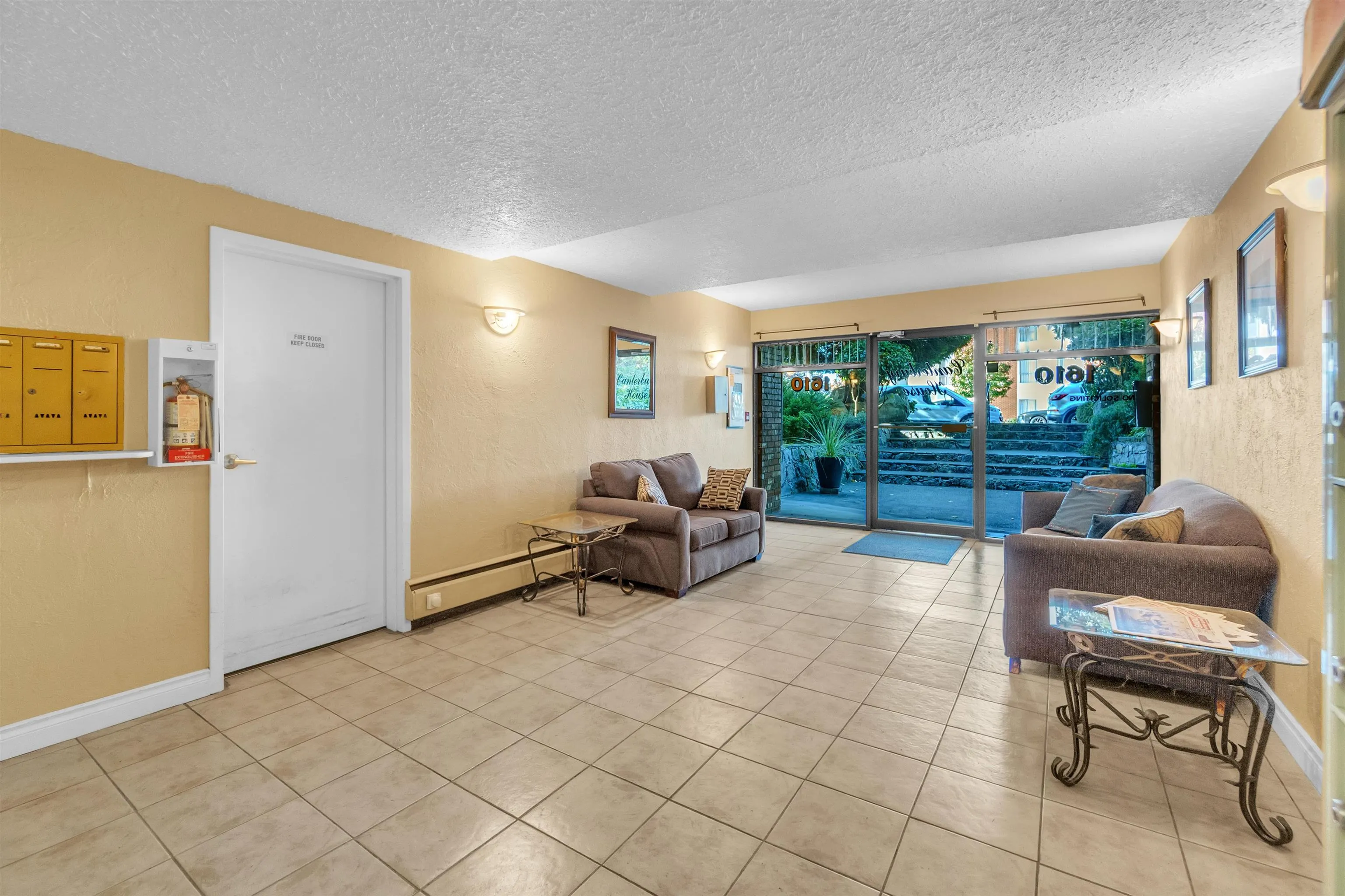 1610 Chesterfield Avenue #205