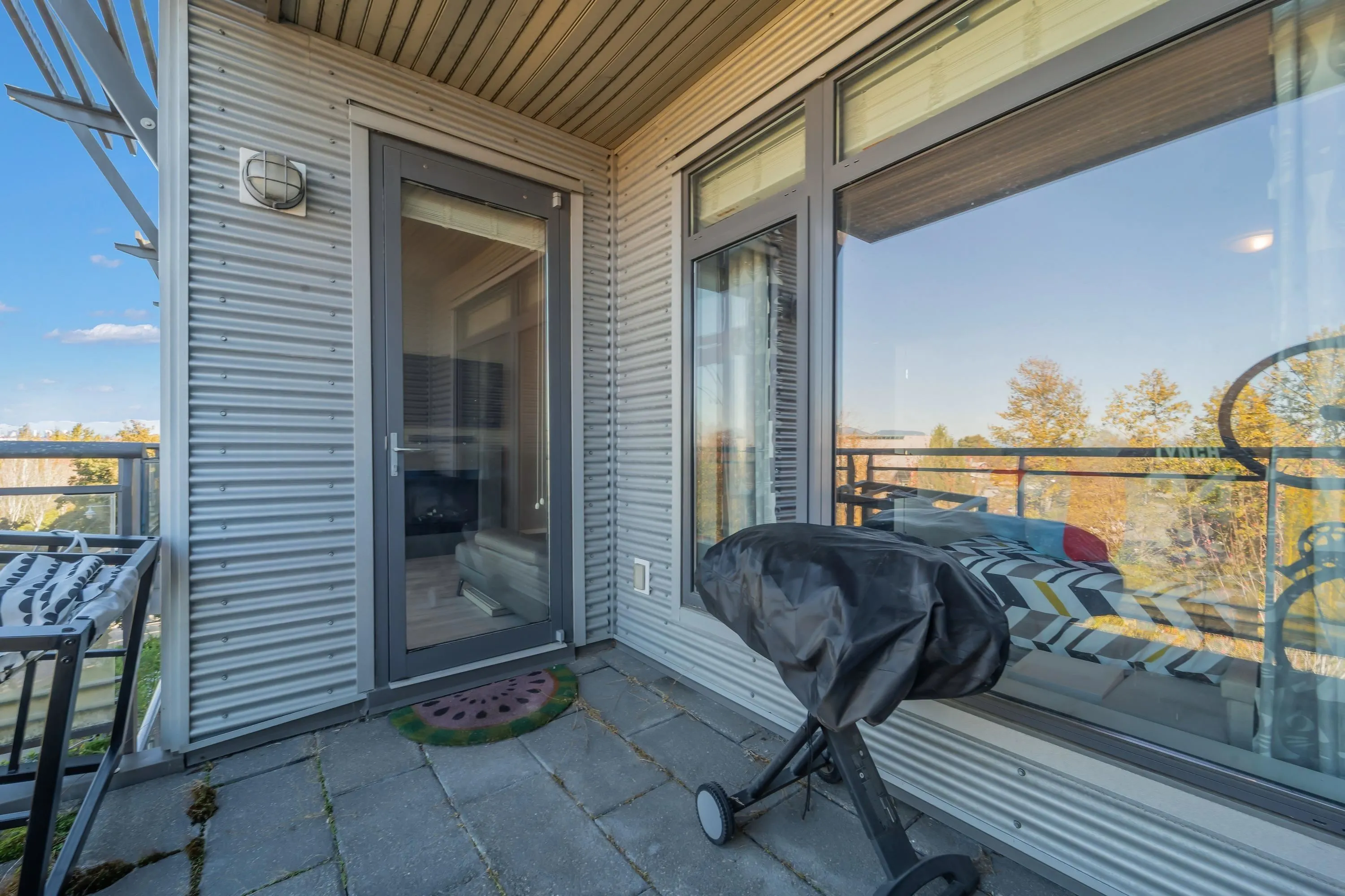 14100 Riverport Way #404
