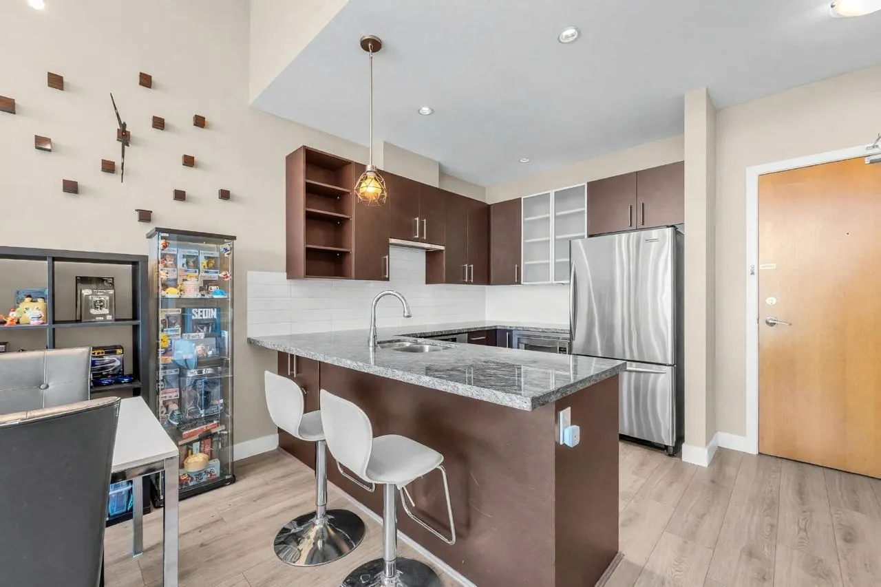14100 Riverport Way #404