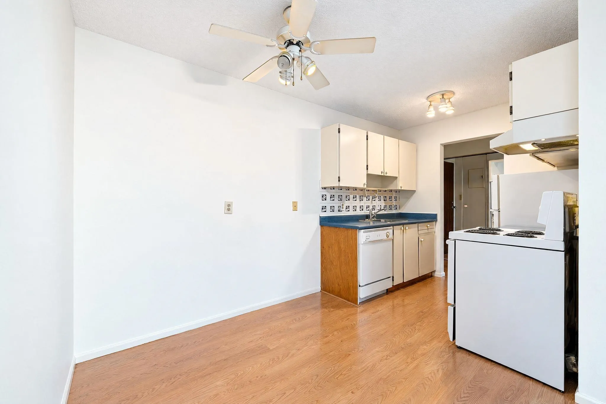 310 W 3rd Street #214