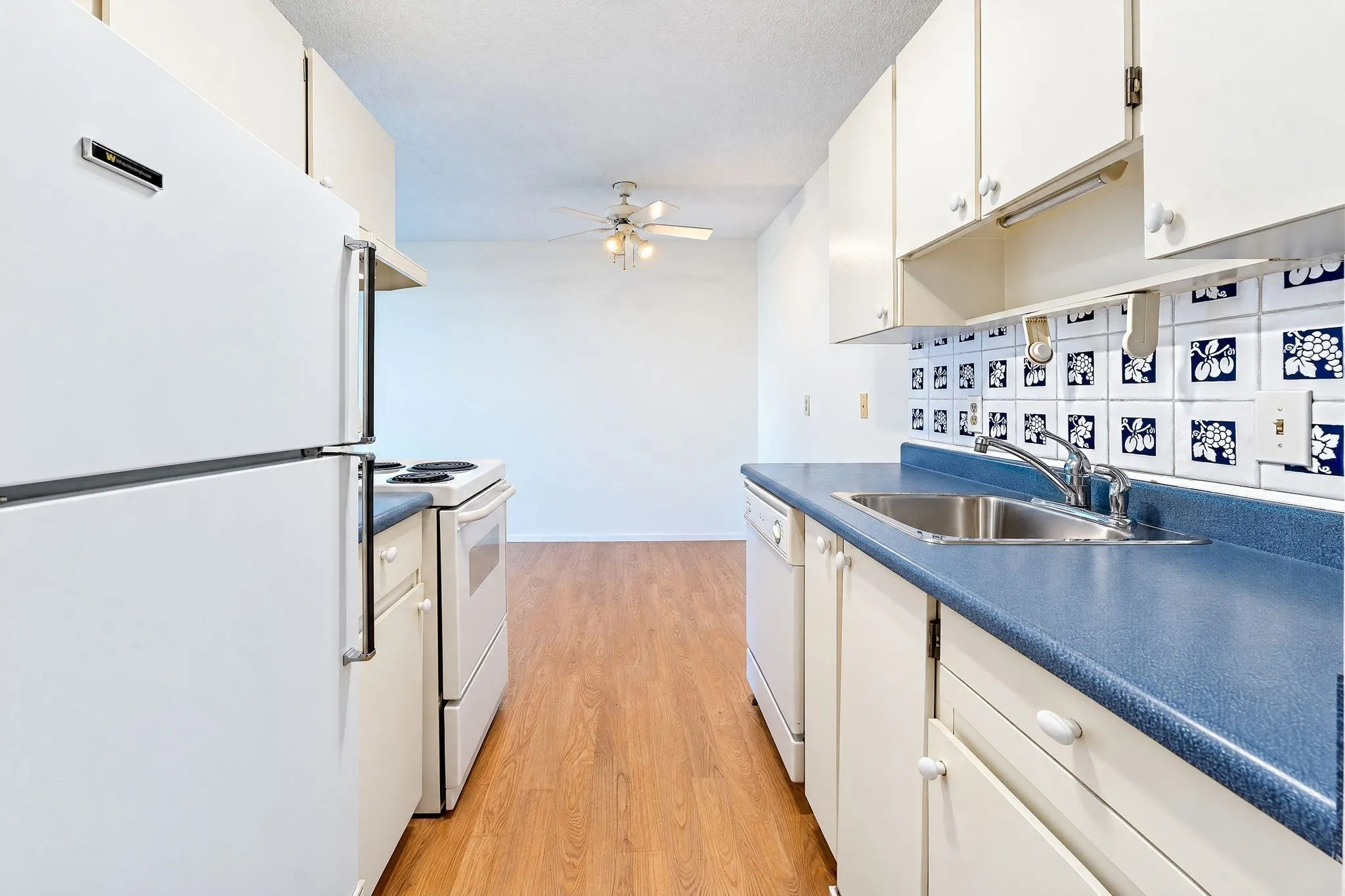 310 W 3rd Street #214