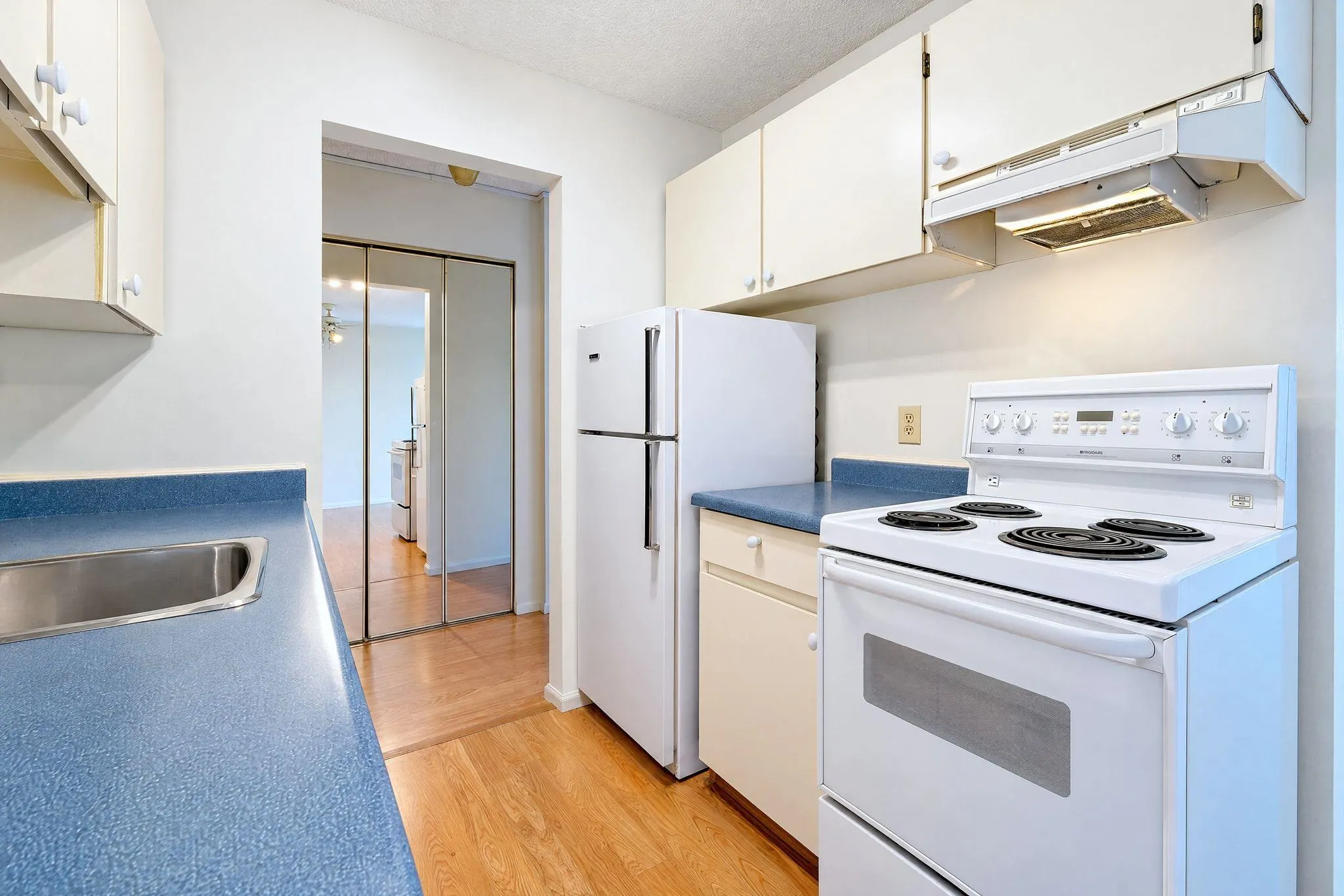 310 W 3rd Street #214