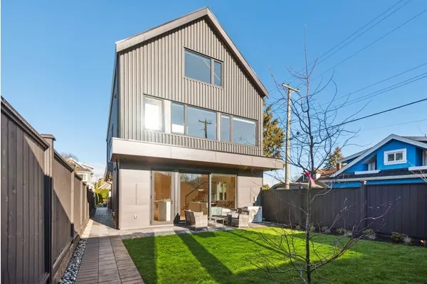 3620 W 20th Avenue #2
