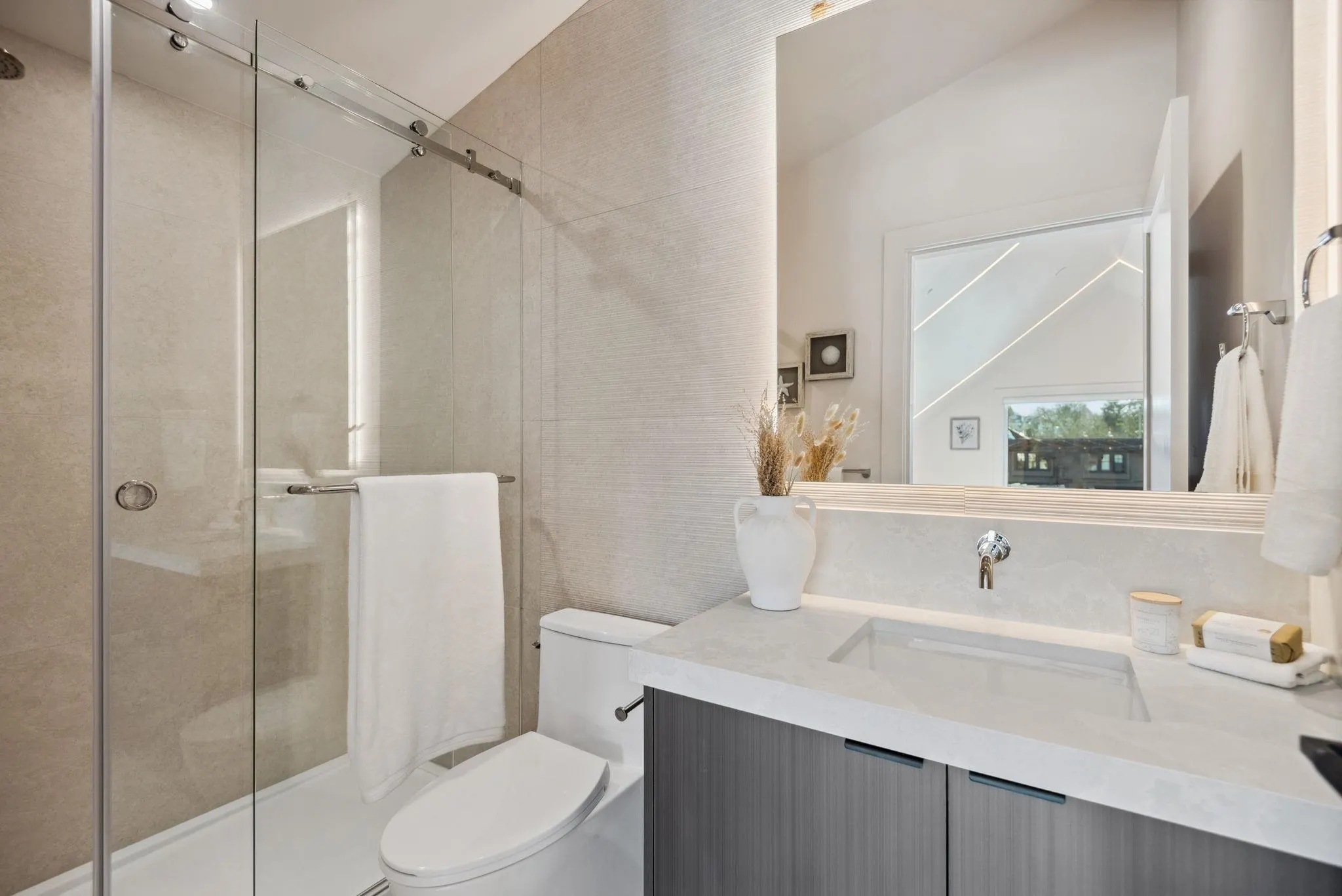 3620 W 20th Avenue #2