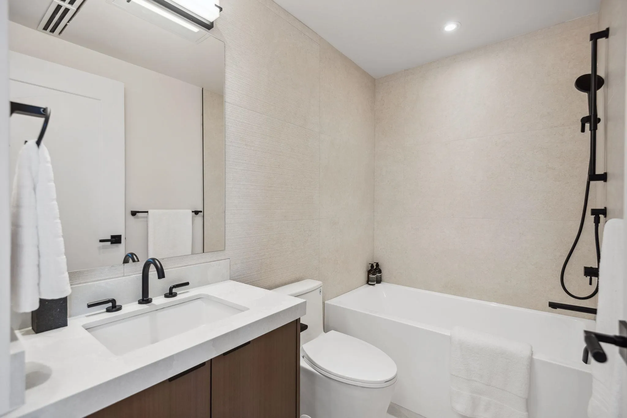 3620 W 20th Avenue #2