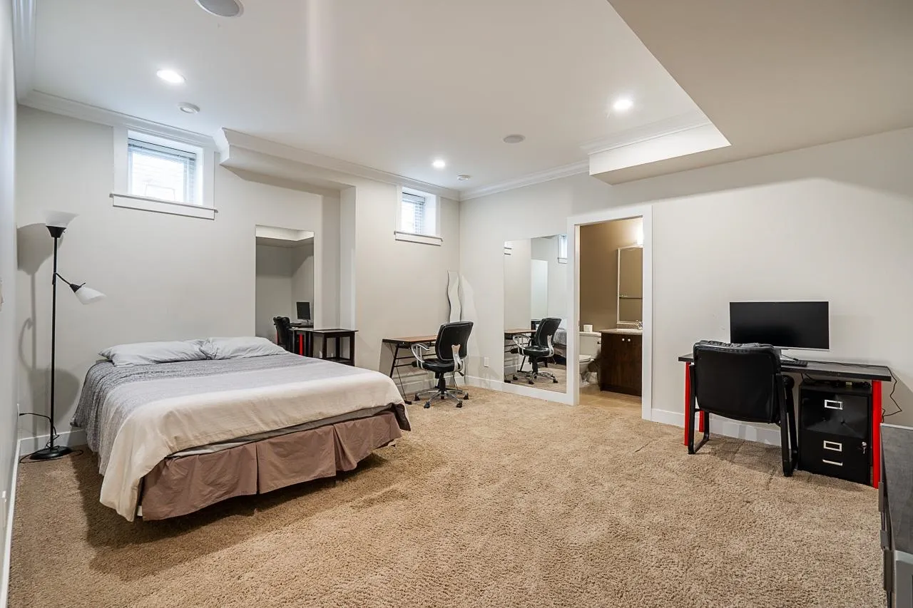16302 25 Avenue