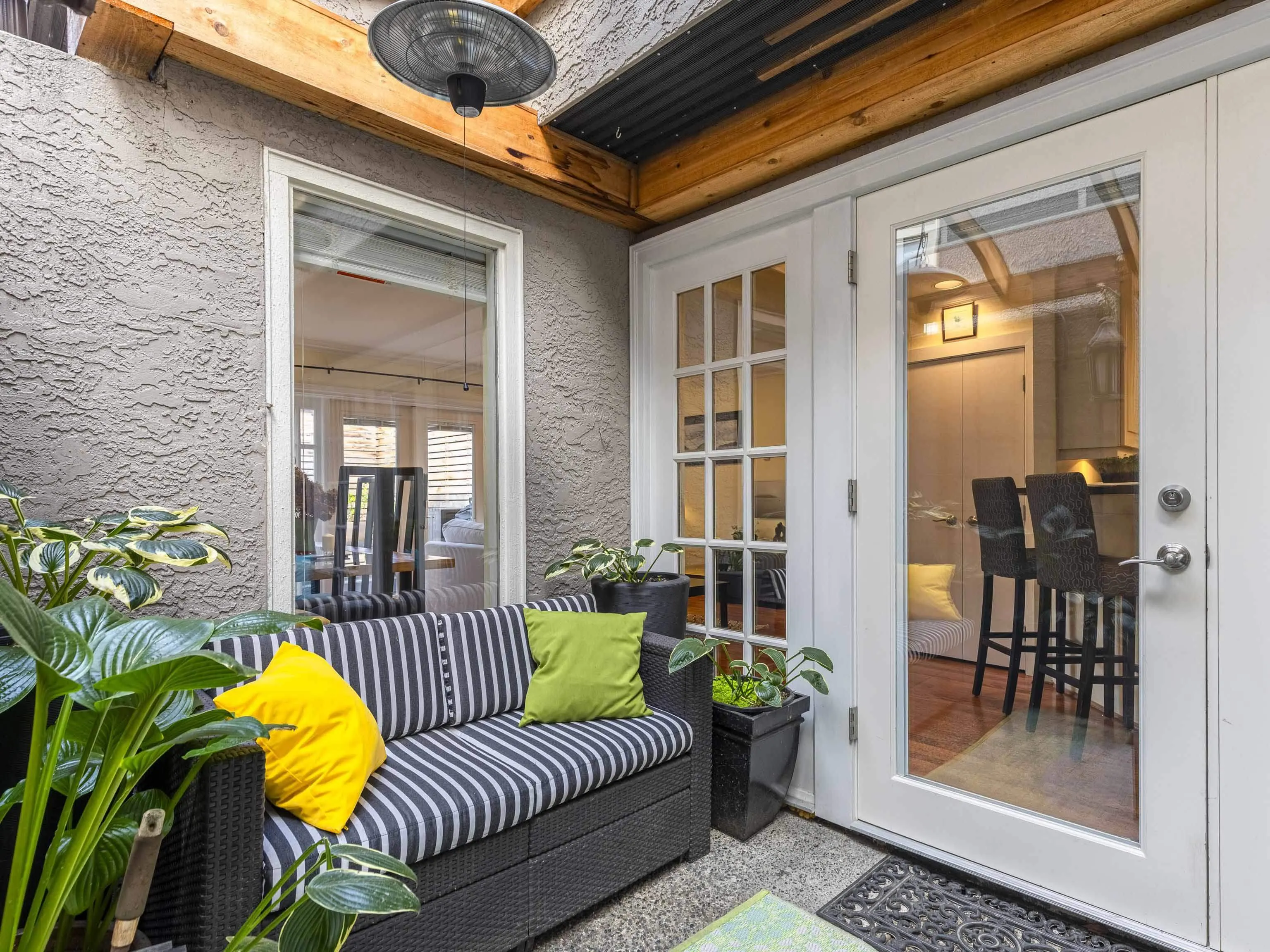 2535 York Avenue #101