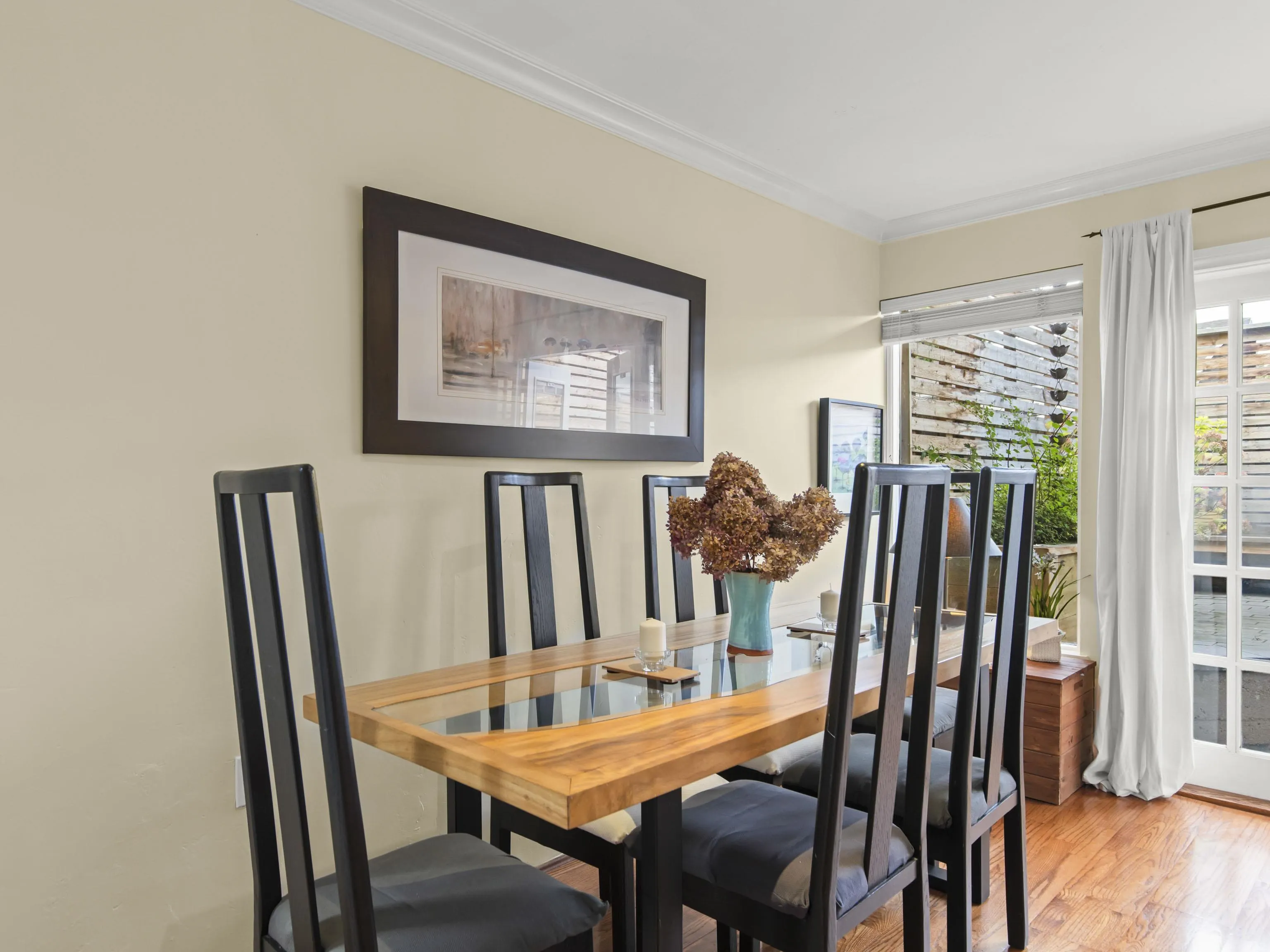 2535 York Avenue #101
