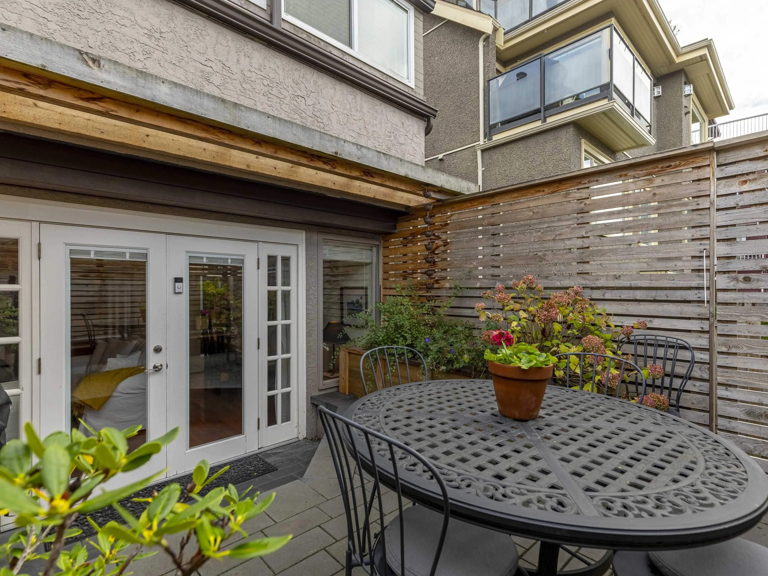 2535 York Avenue #101