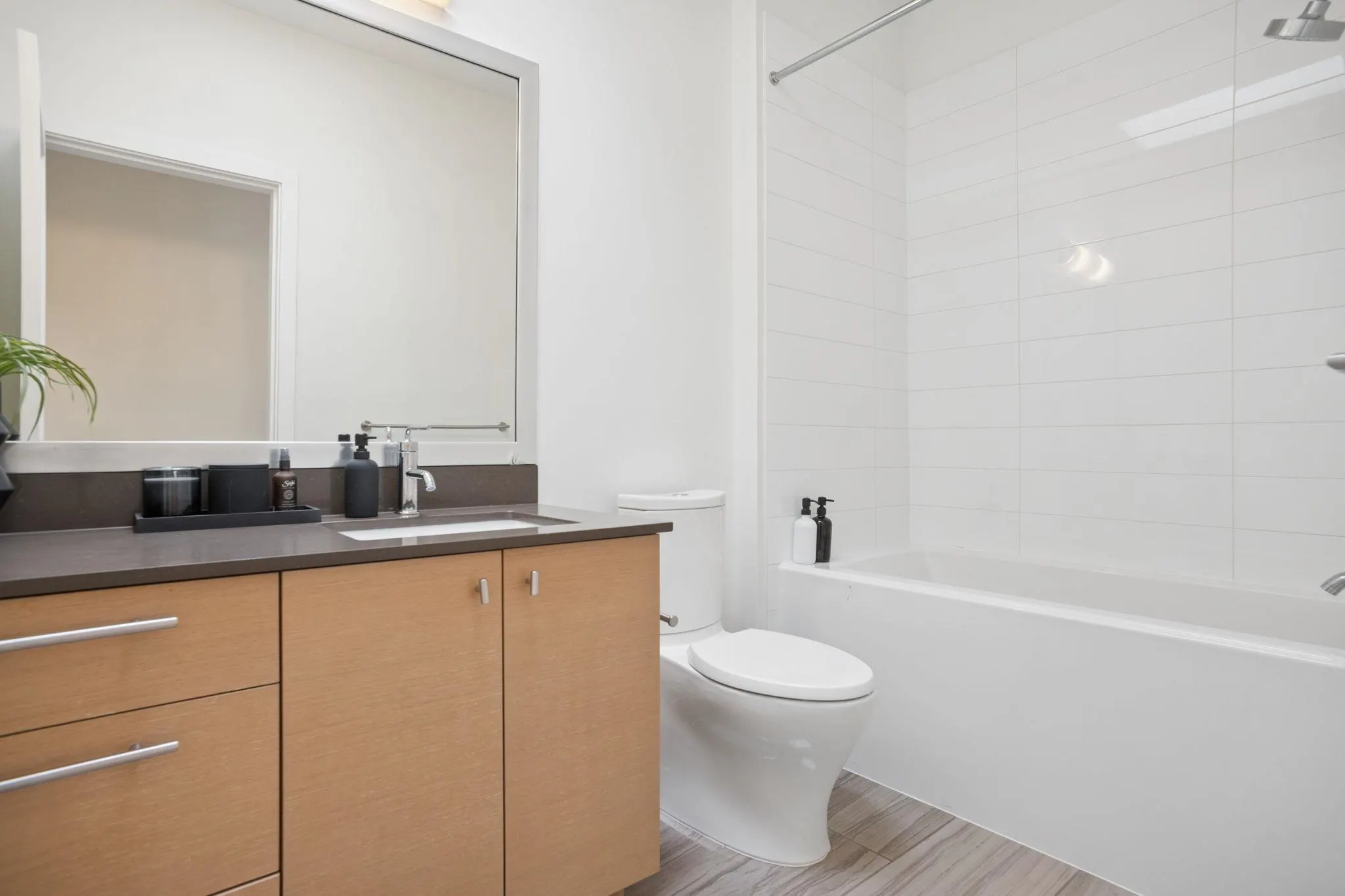 260 Ewen Avenue #202