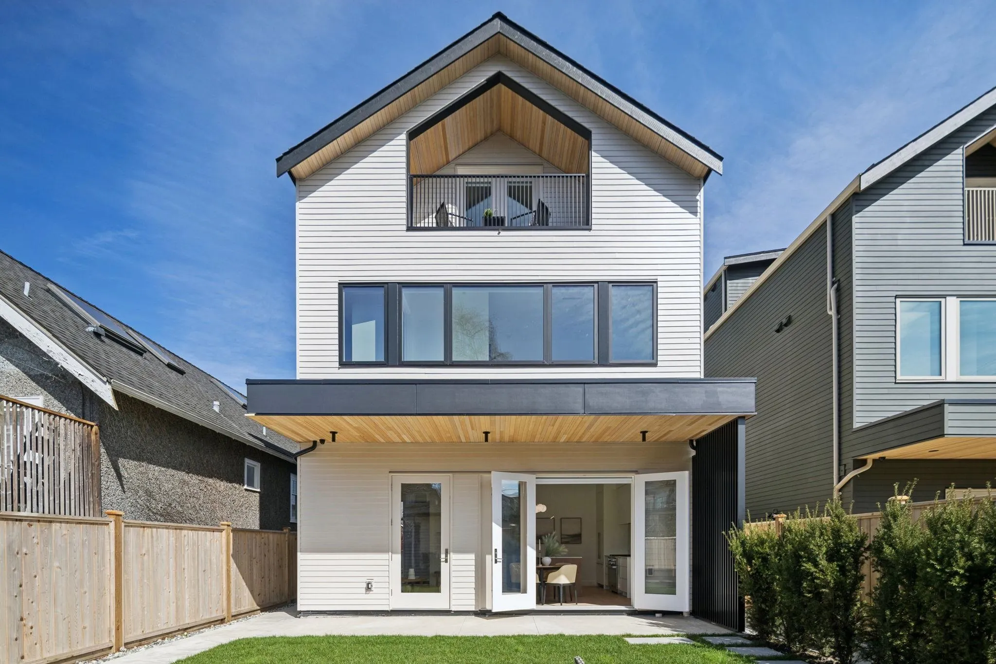 3648 W 20th Avenue #2
