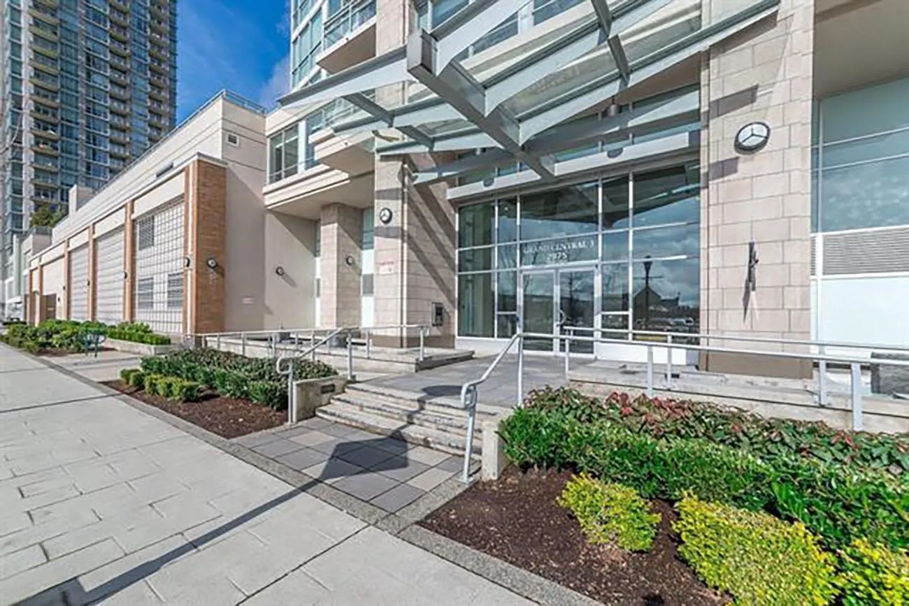 2975 Atlantic Avenue #705
