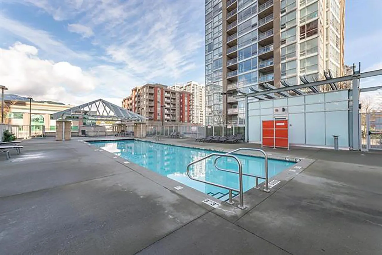 2975 Atlantic Avenue #705