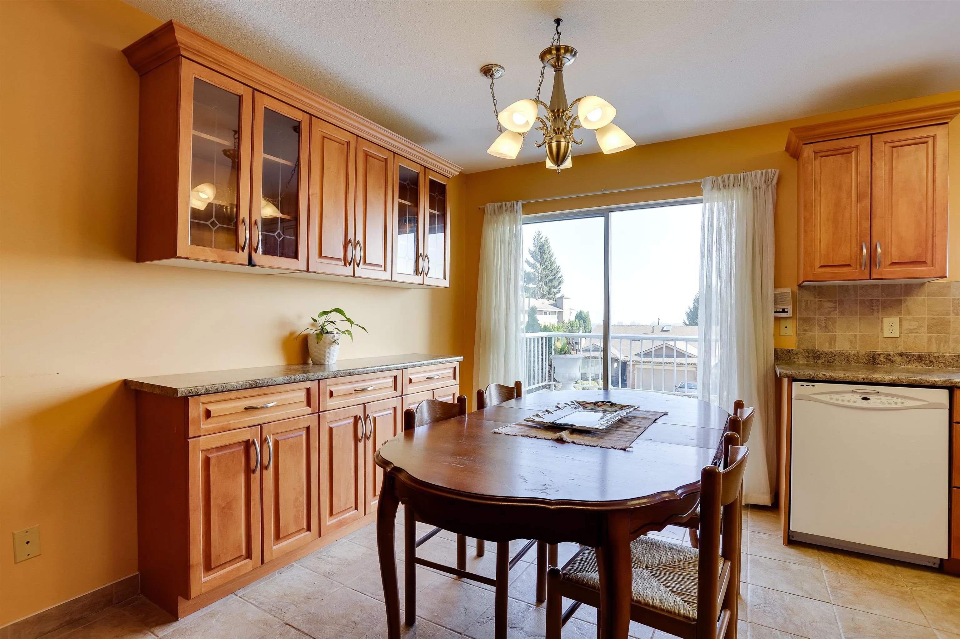 468 Cariboo Crescent