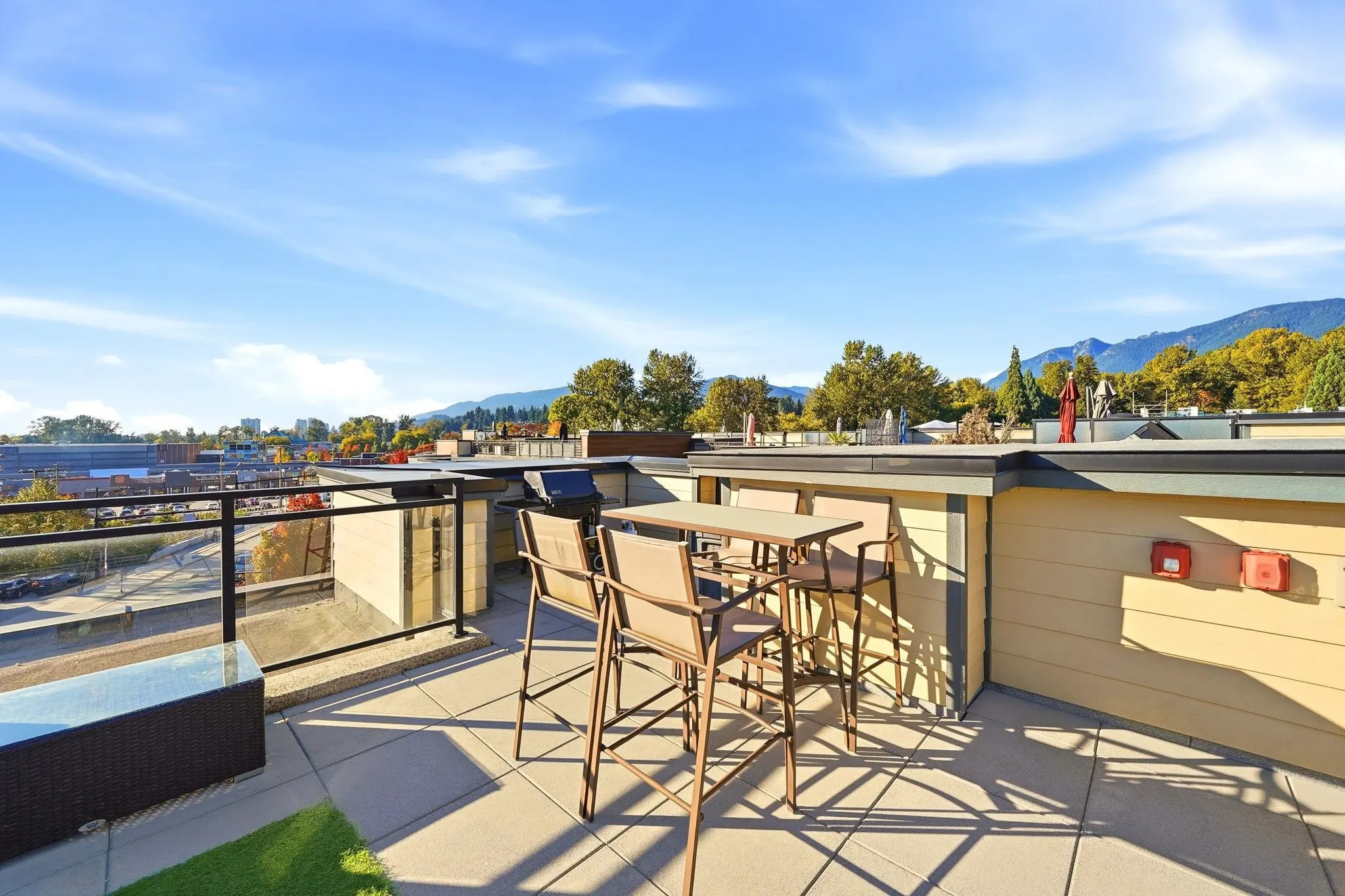 733 W 14th Street #409