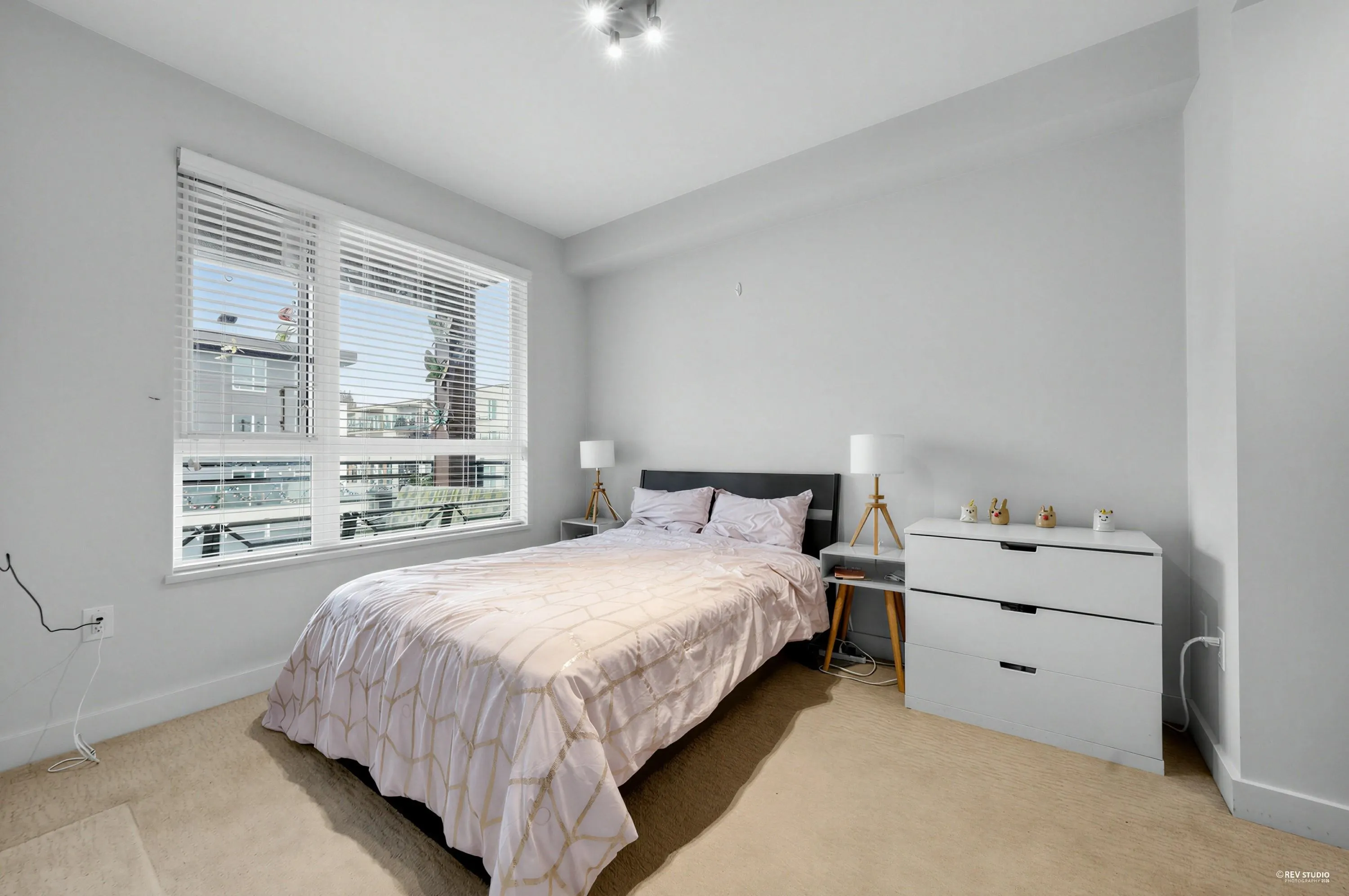733 W 14th Street #307