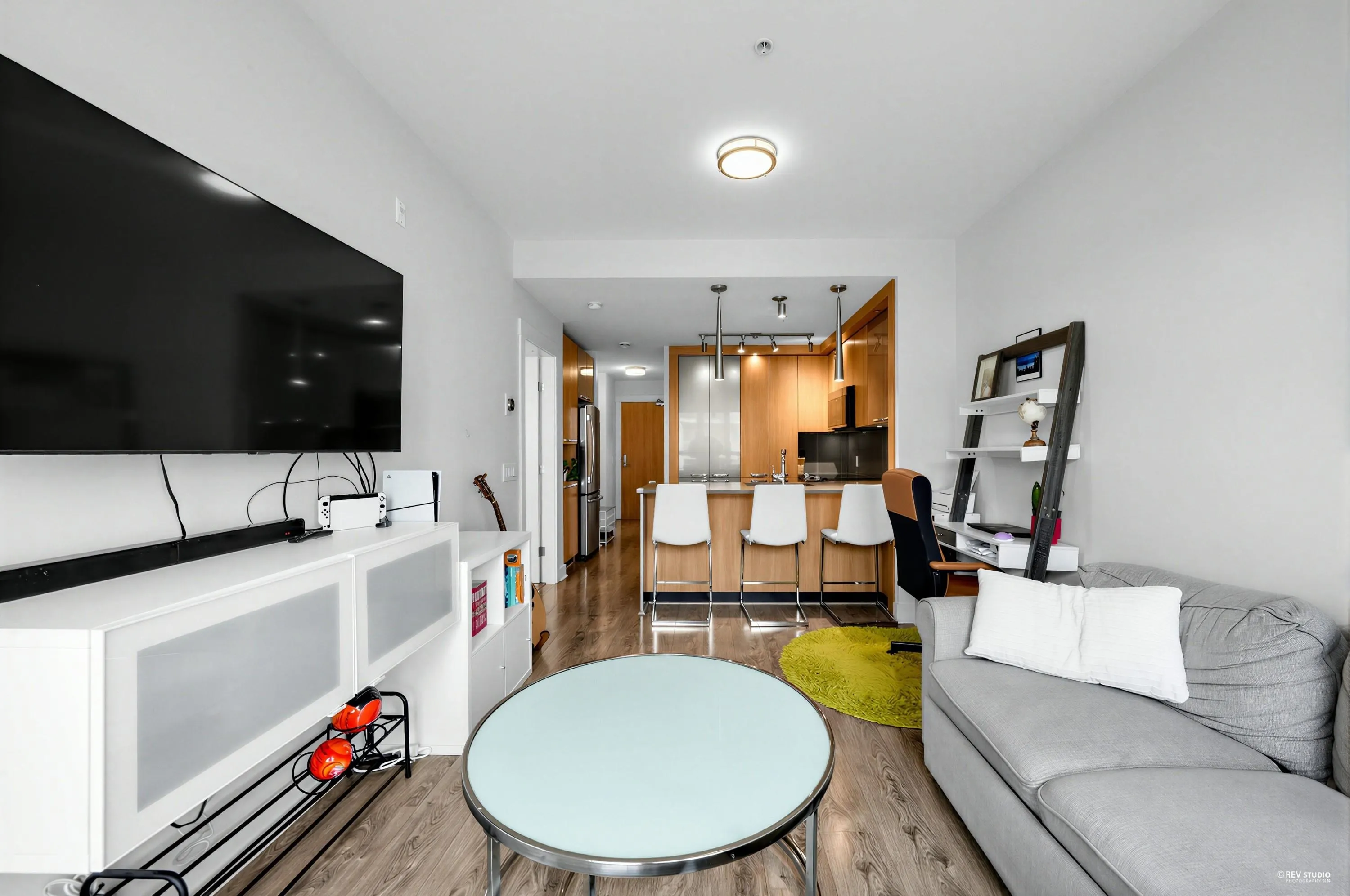 733 W 14th Street #307