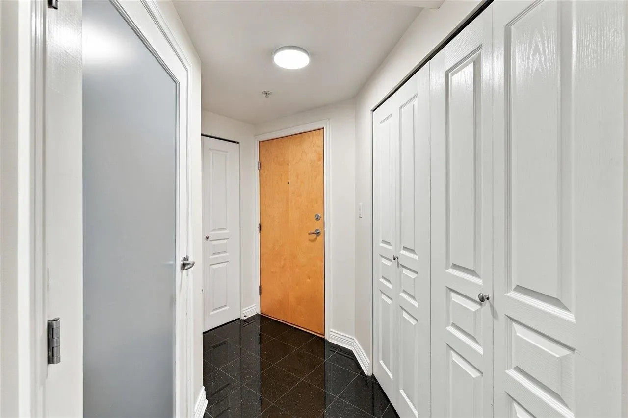 2015 Trafalgar Street #303