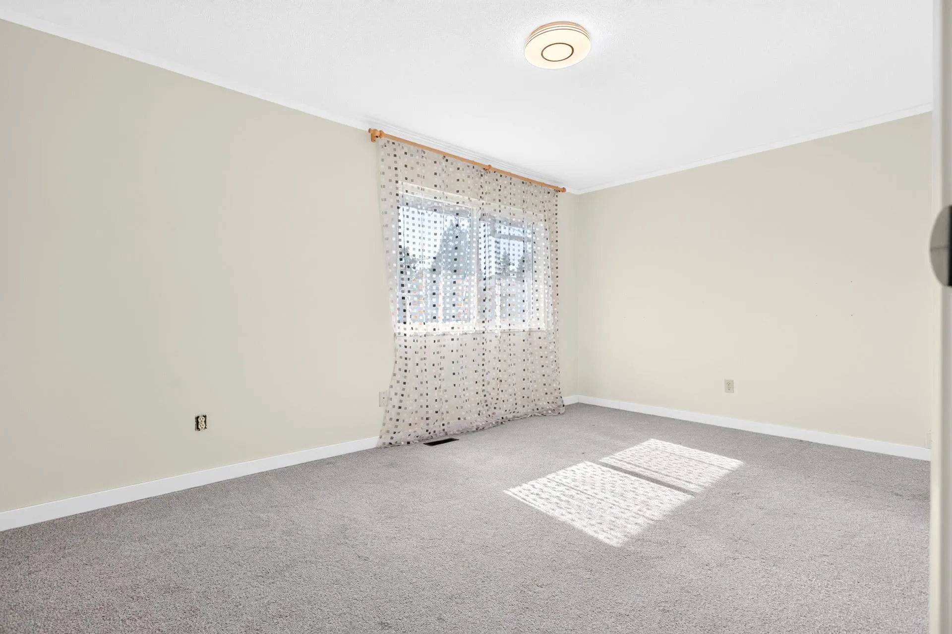3167 Sechelt Drive