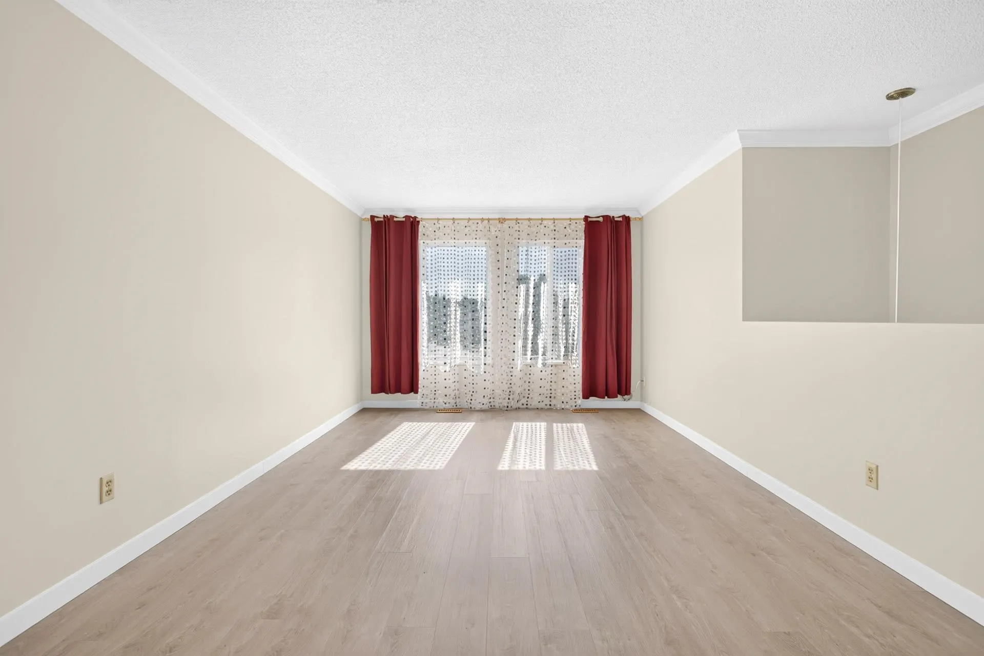 3167 Sechelt Drive