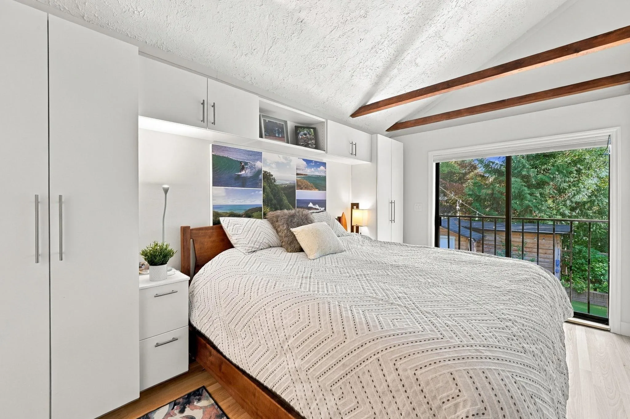 1720 Deep Cove Road