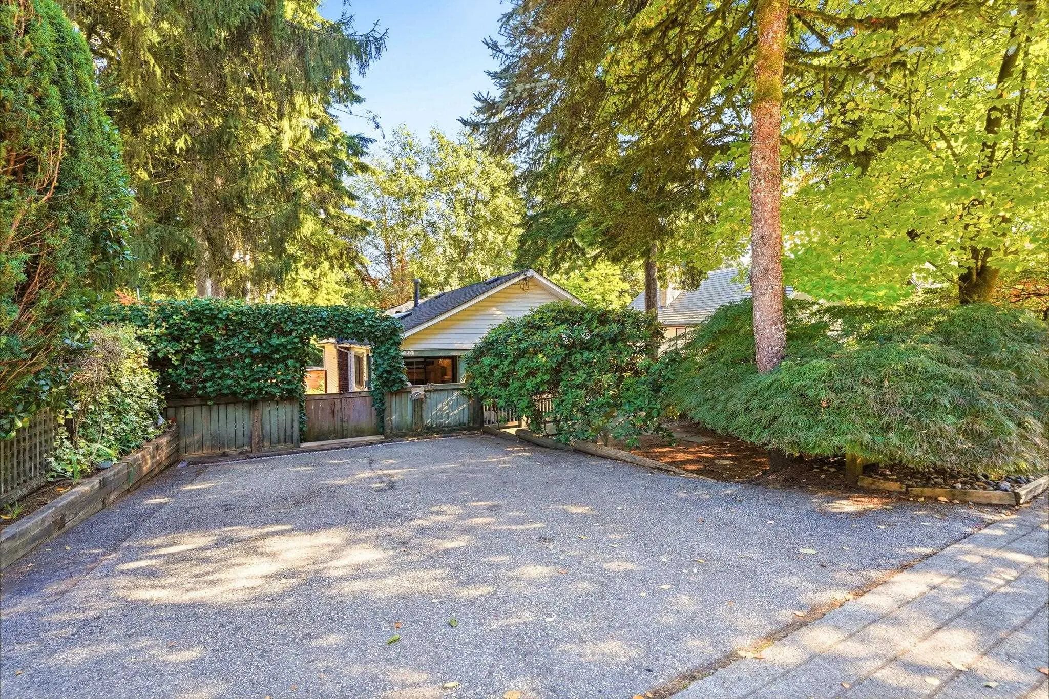 1720 Deep Cove Road