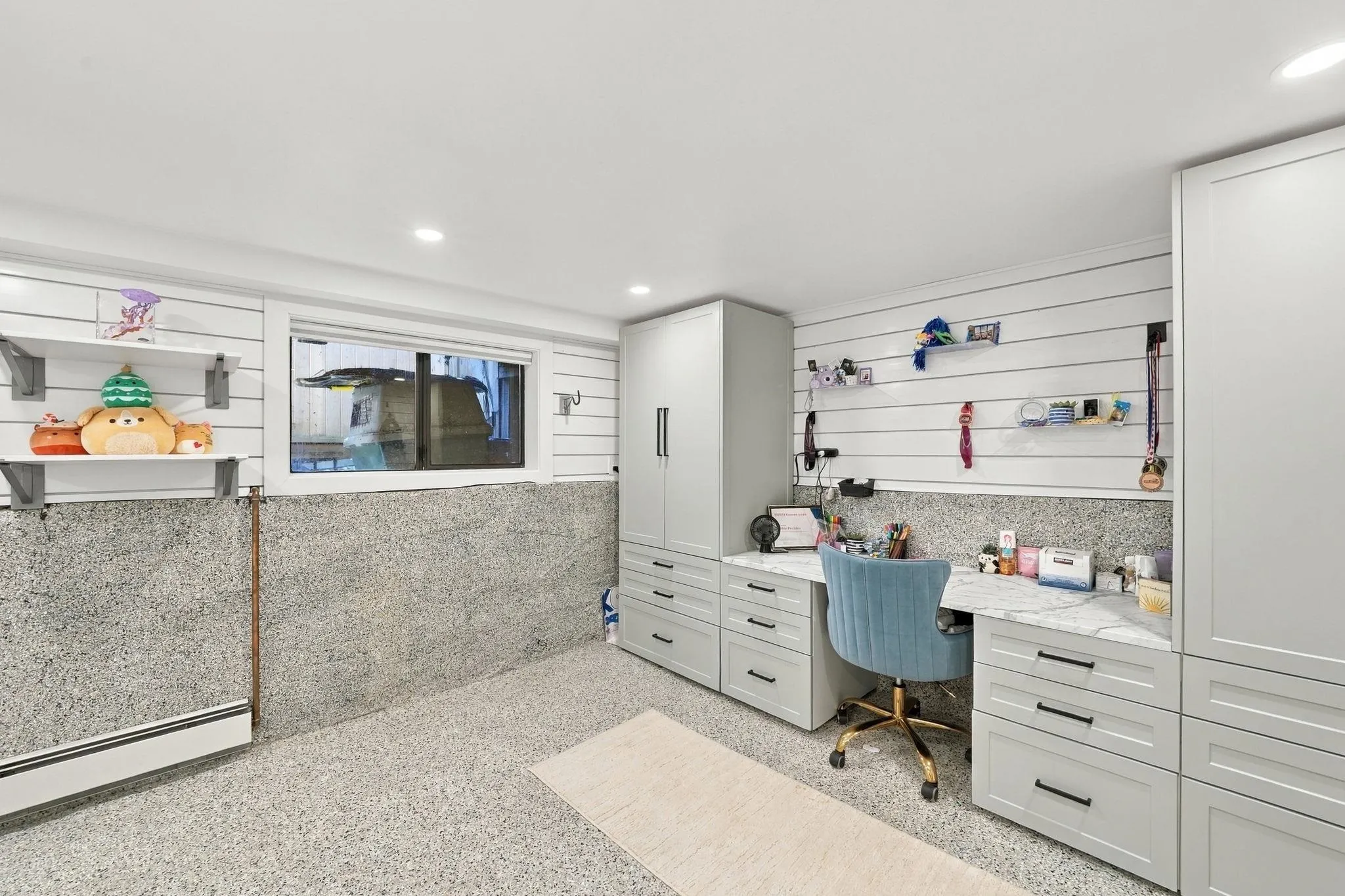 1720 Deep Cove Road