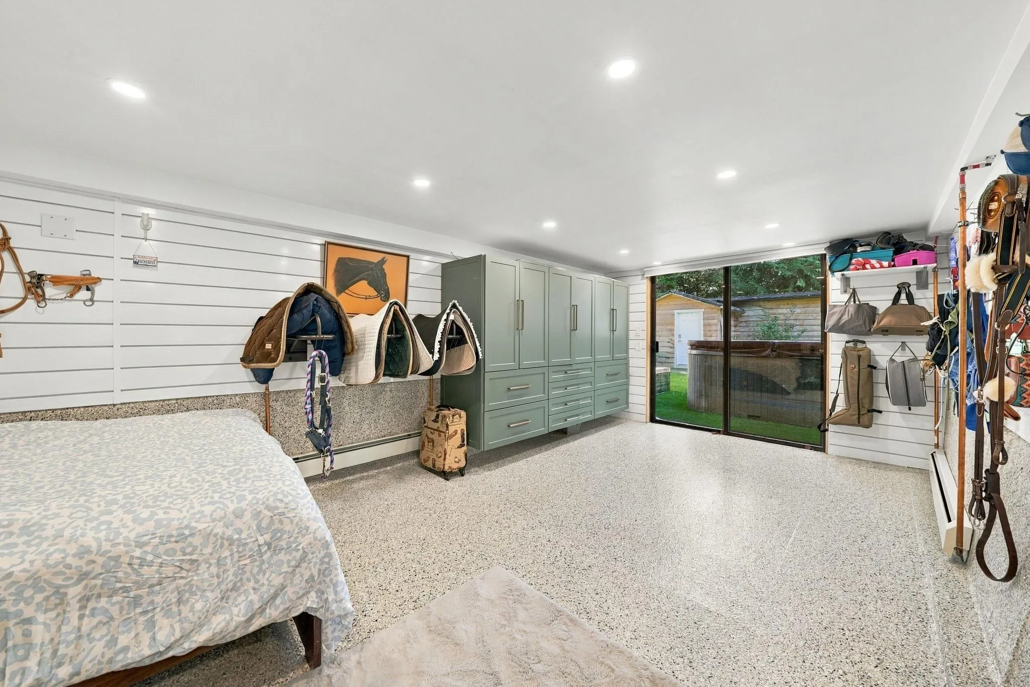 1720 Deep Cove Road