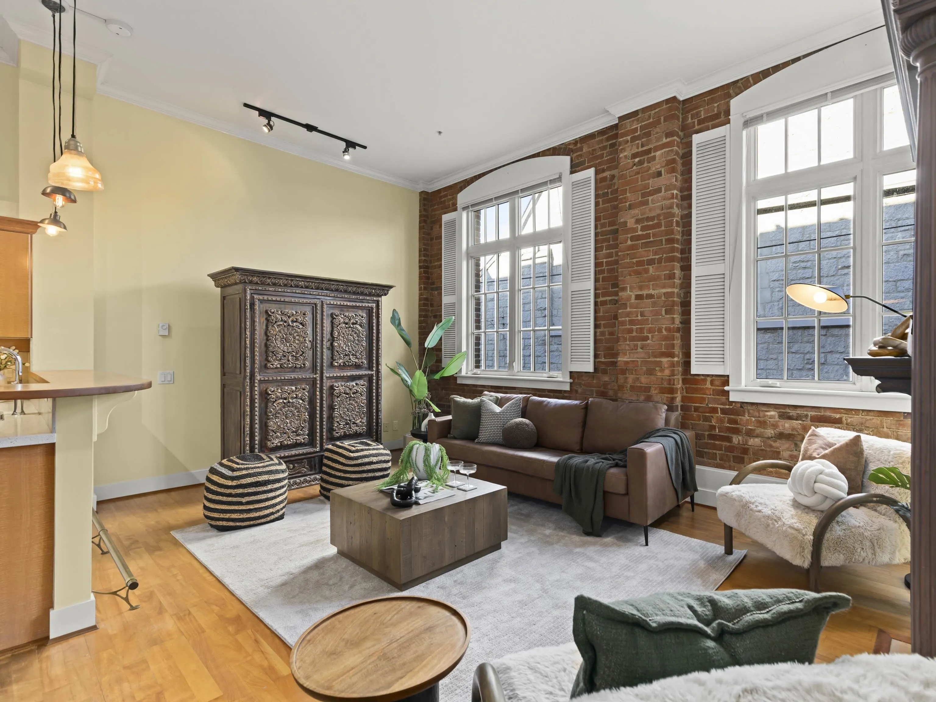 1811 W 16th Avenue #105