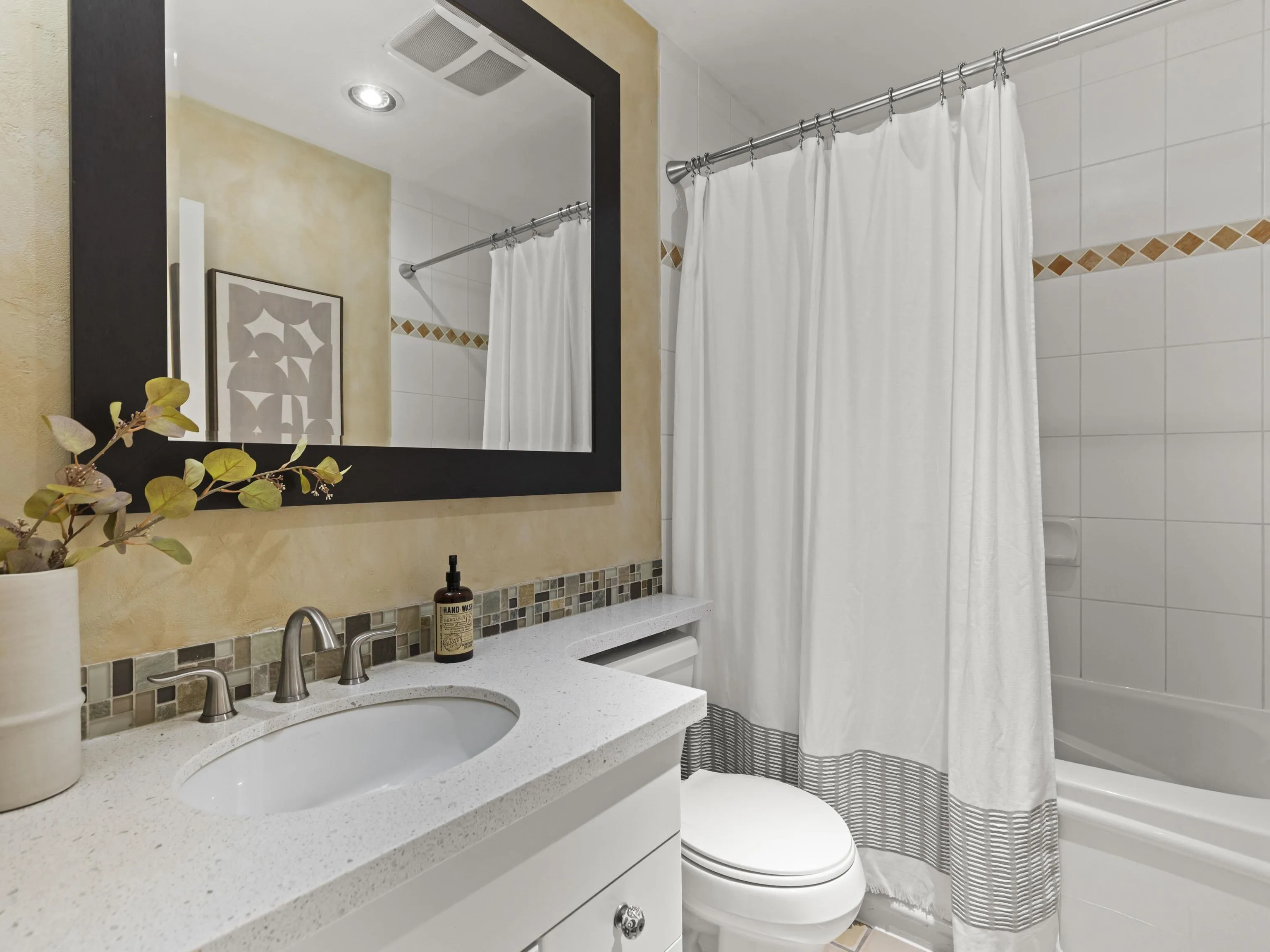 1811 W 16th Avenue #105